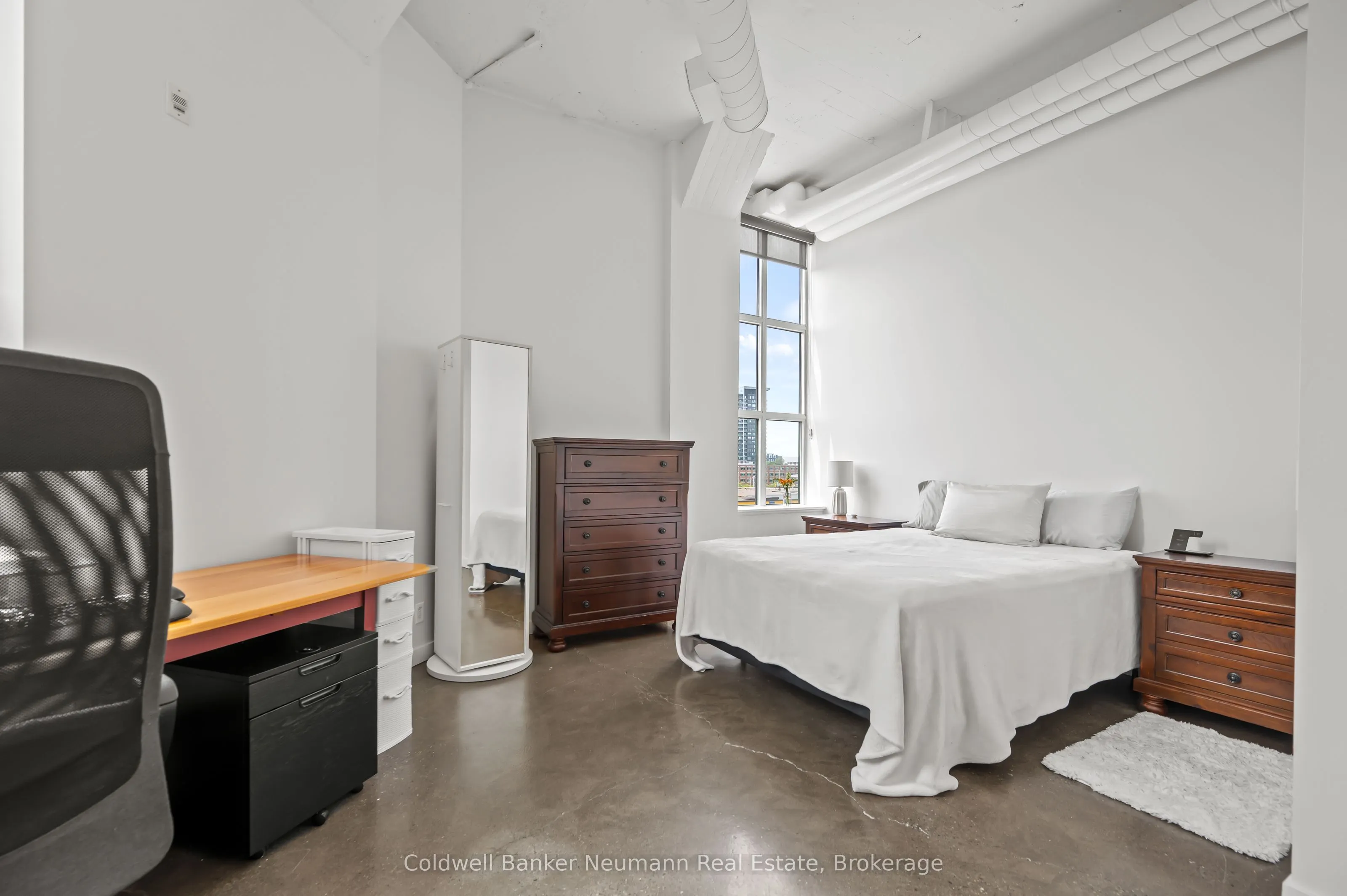404 King Street West Street W, #308