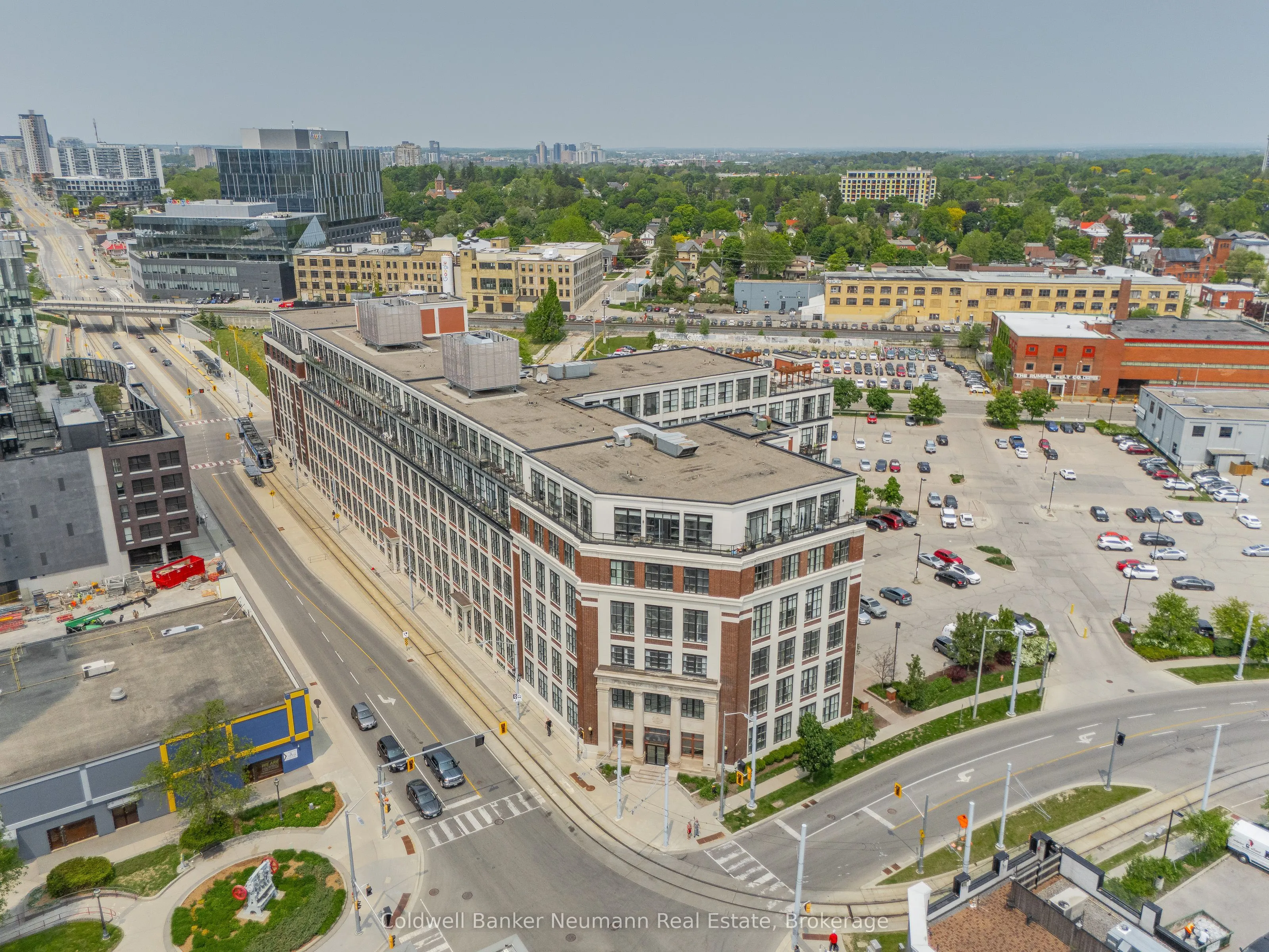 404 King Street West Street W, #308