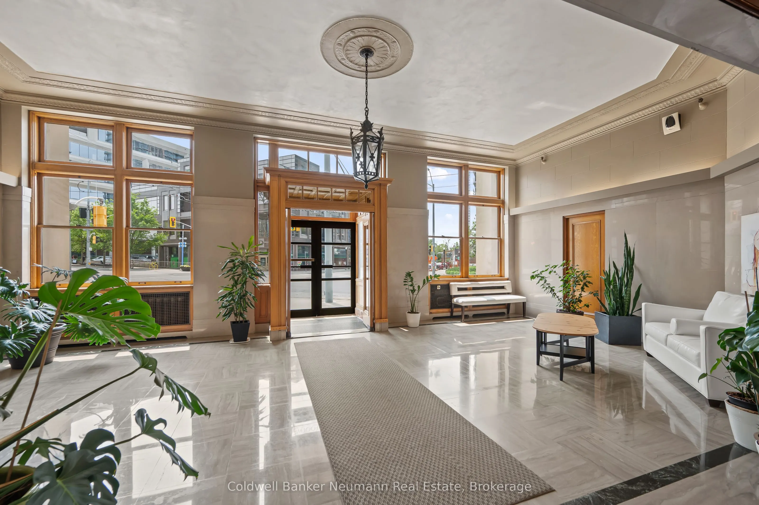 404 King Street West Street W, #308