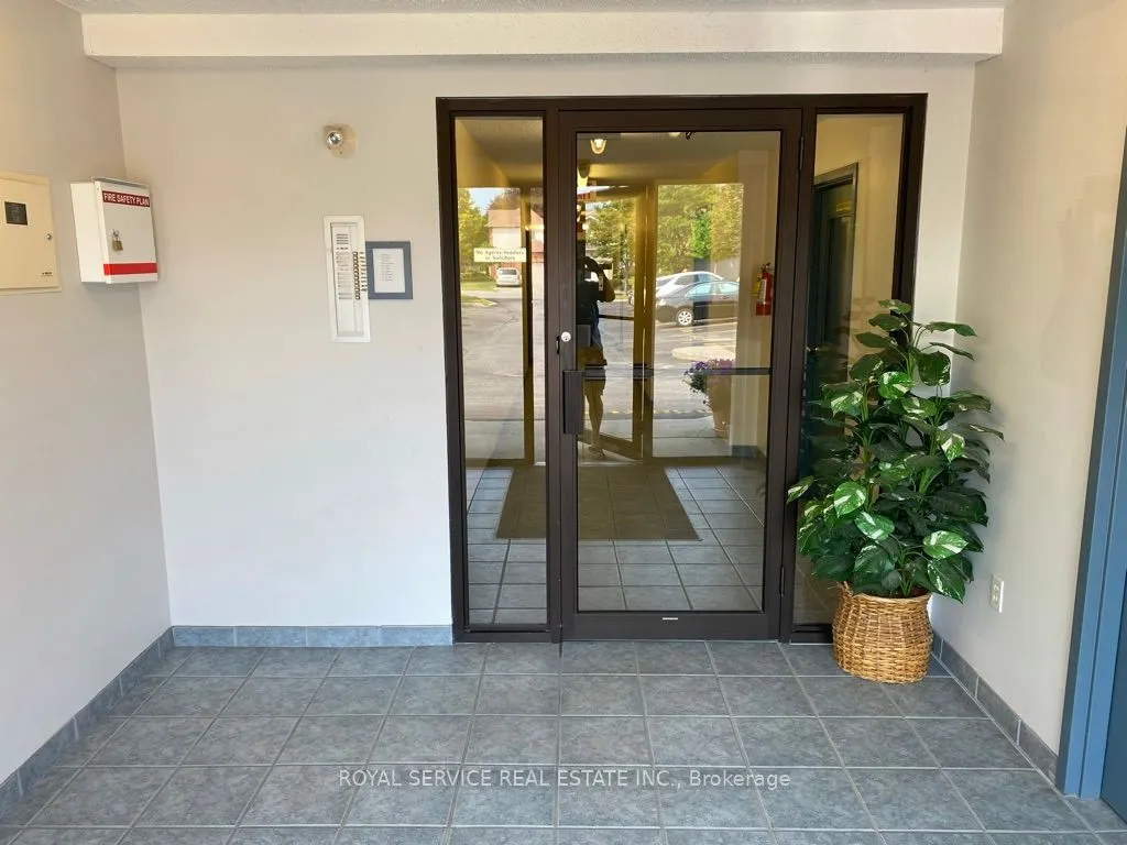 209B Sutherland Crescent, #201