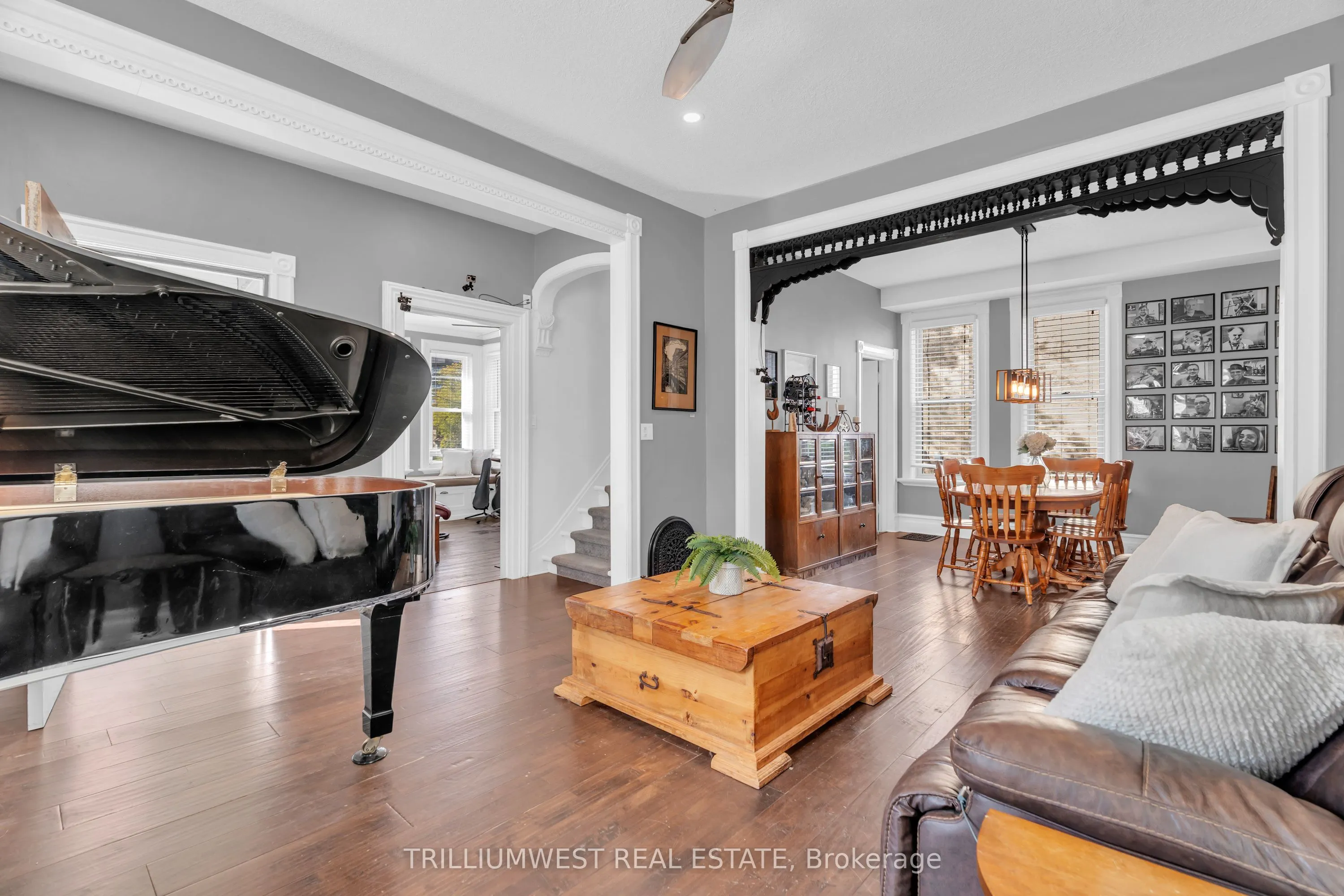 210 Lancaster Street E