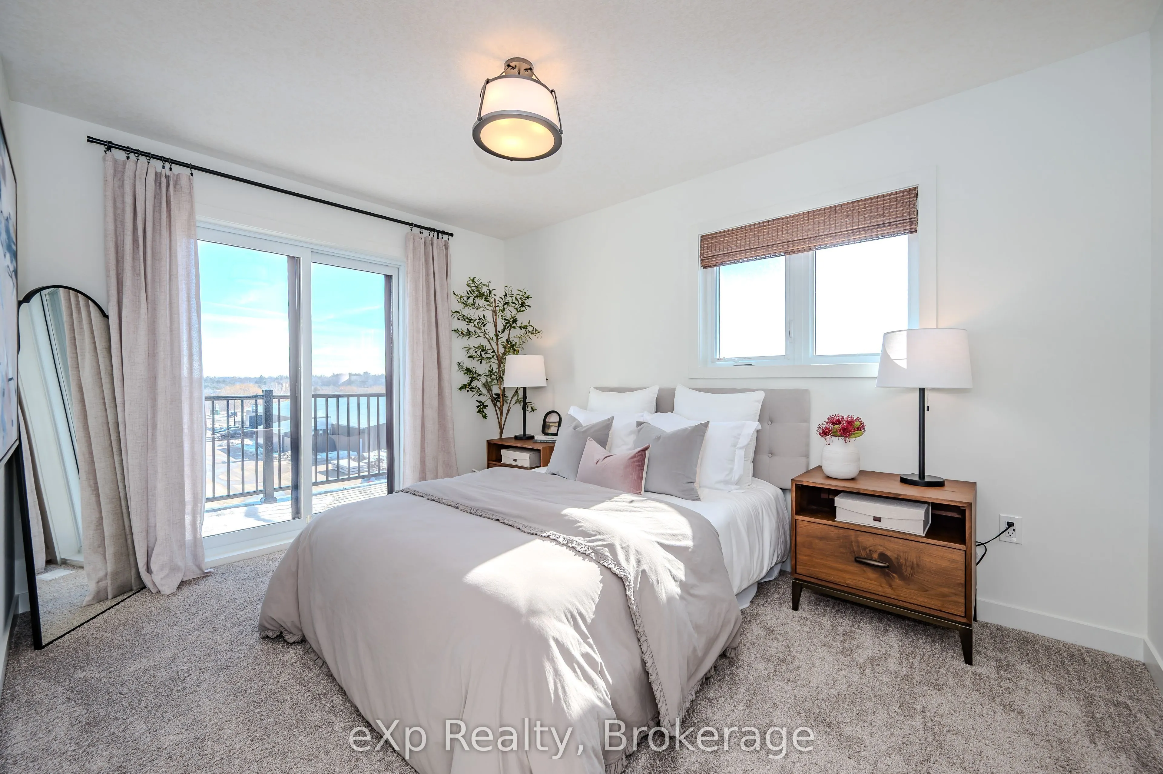 824 Woolwich Street, #99