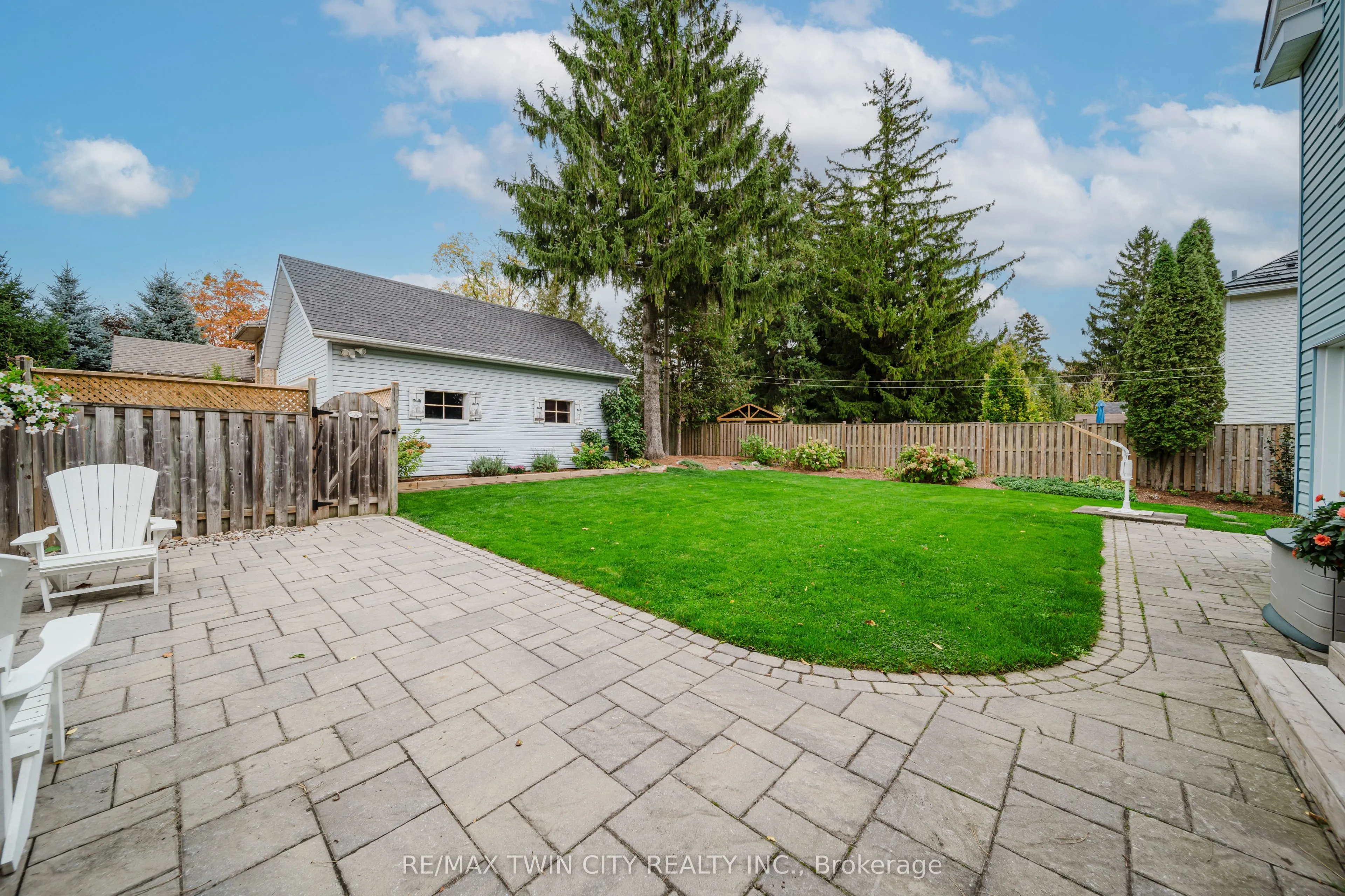 1159 Queens Bush Road