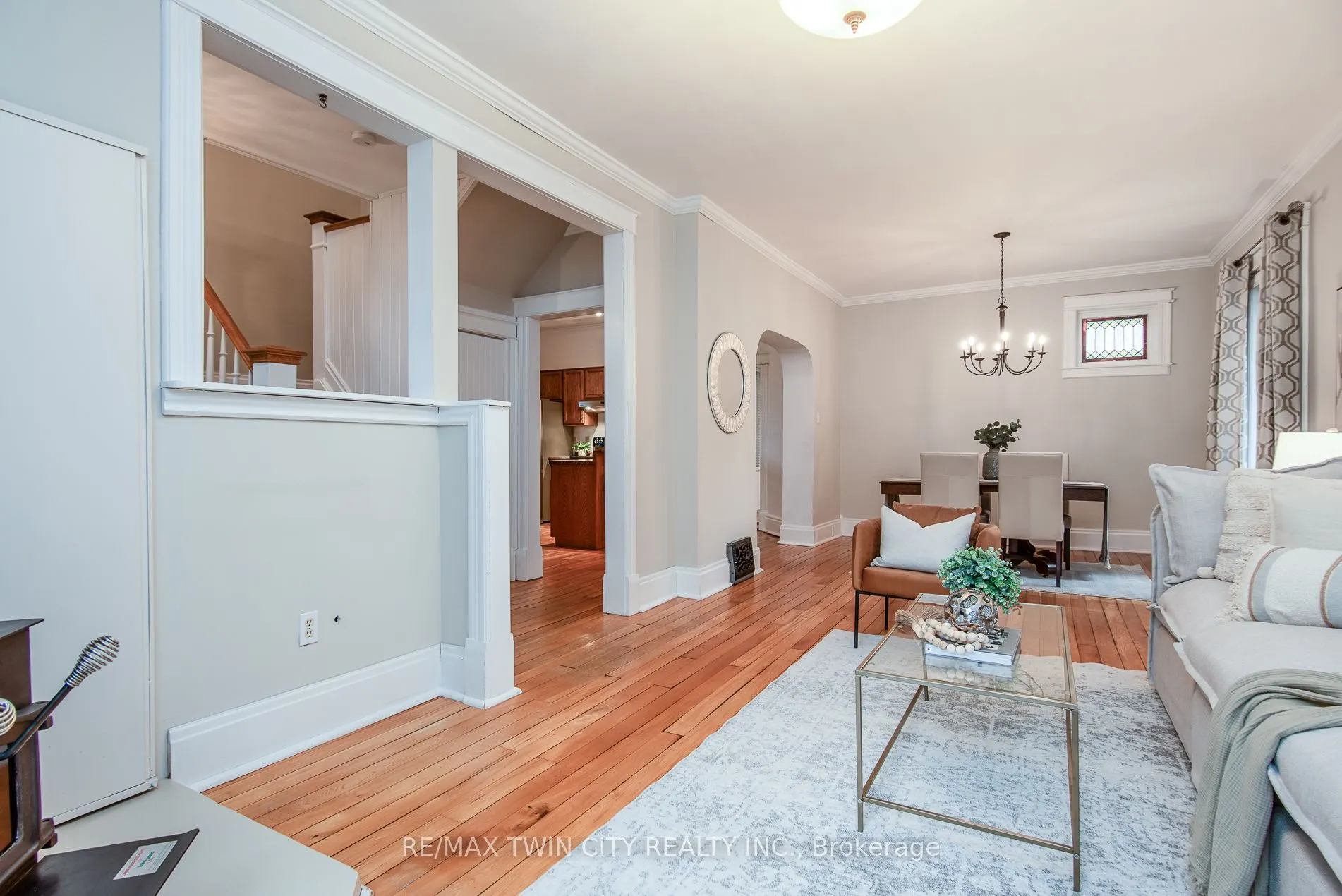 1159 Queens Bush Road