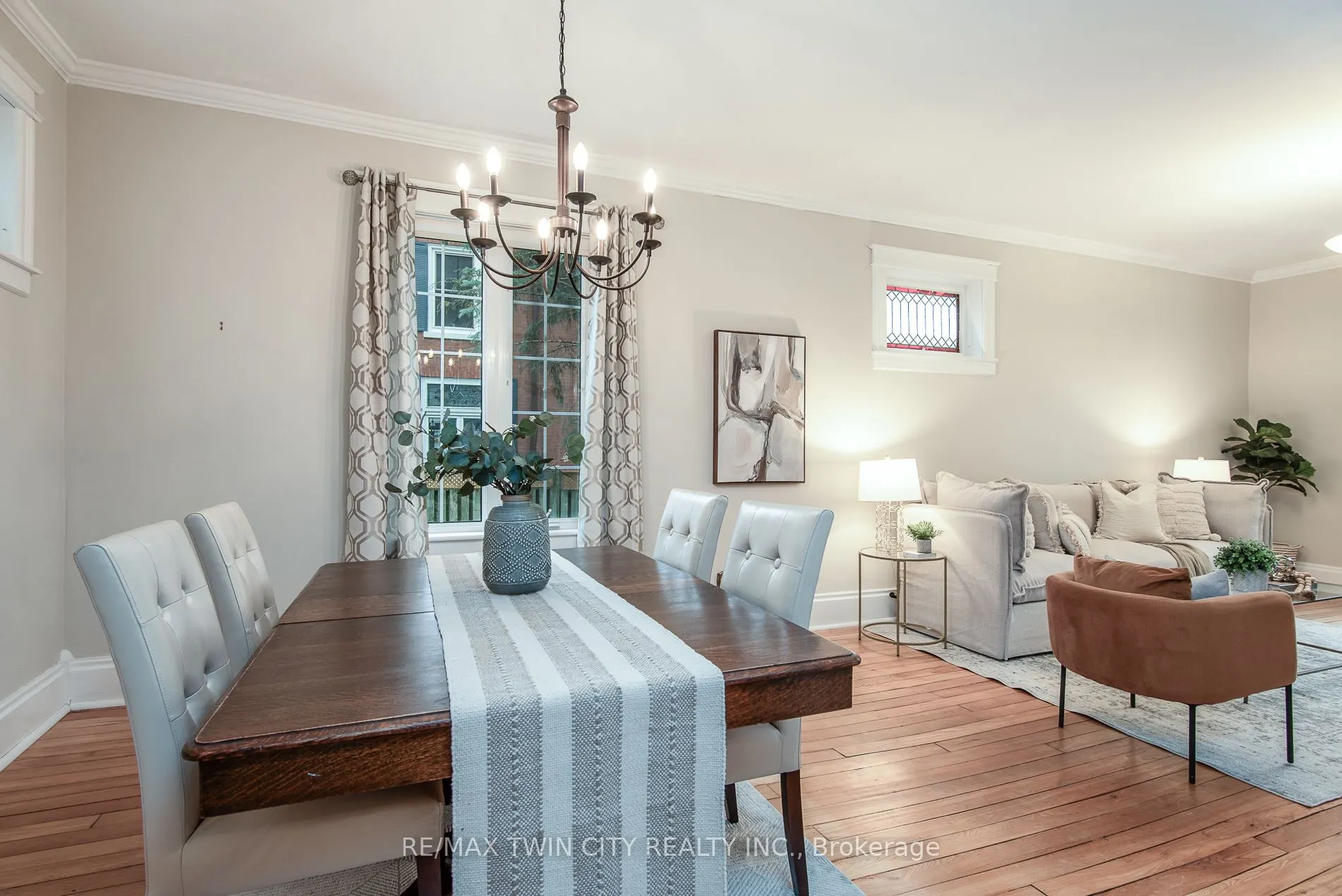 1159 Queens Bush Road