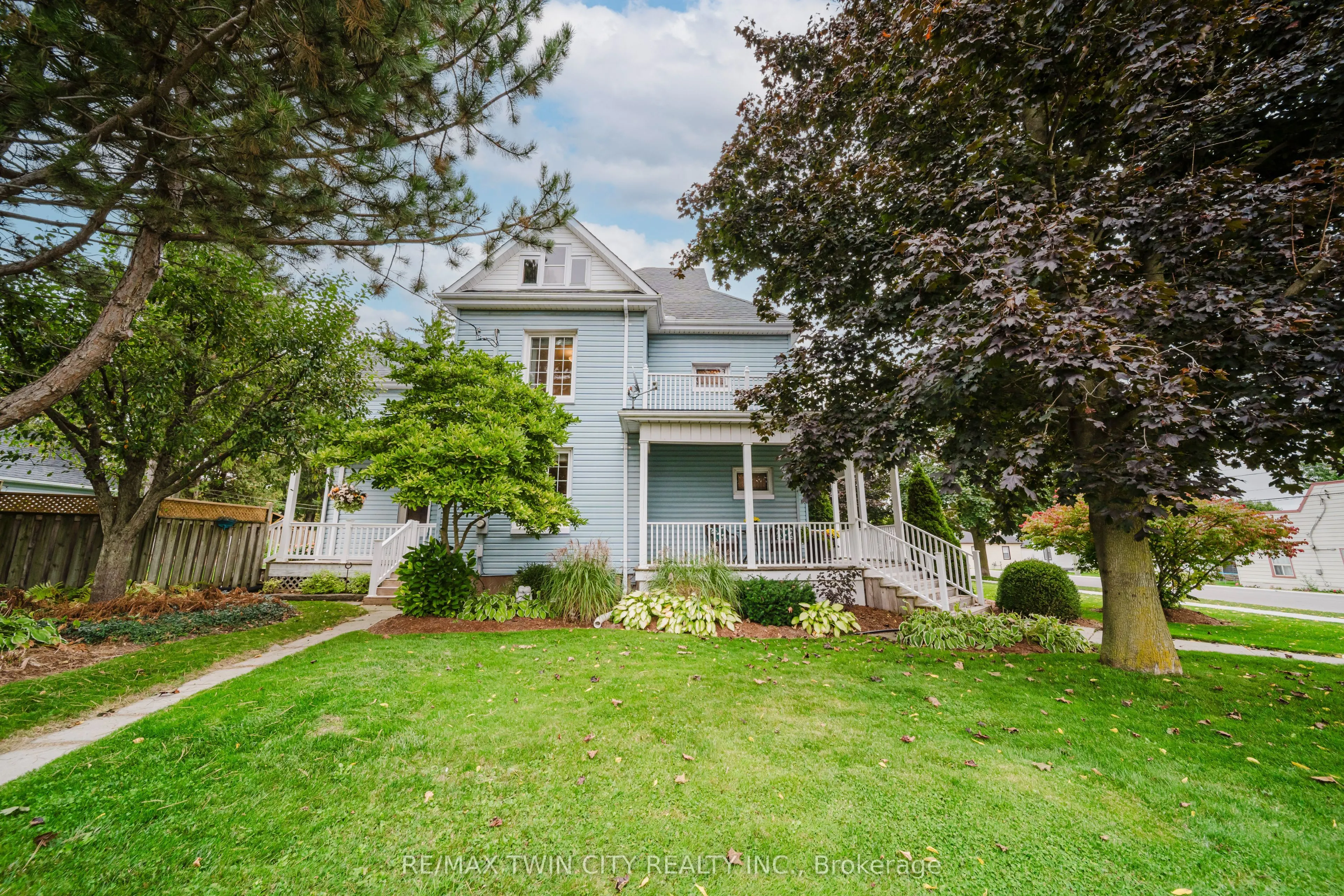 1159 Queens Bush Road