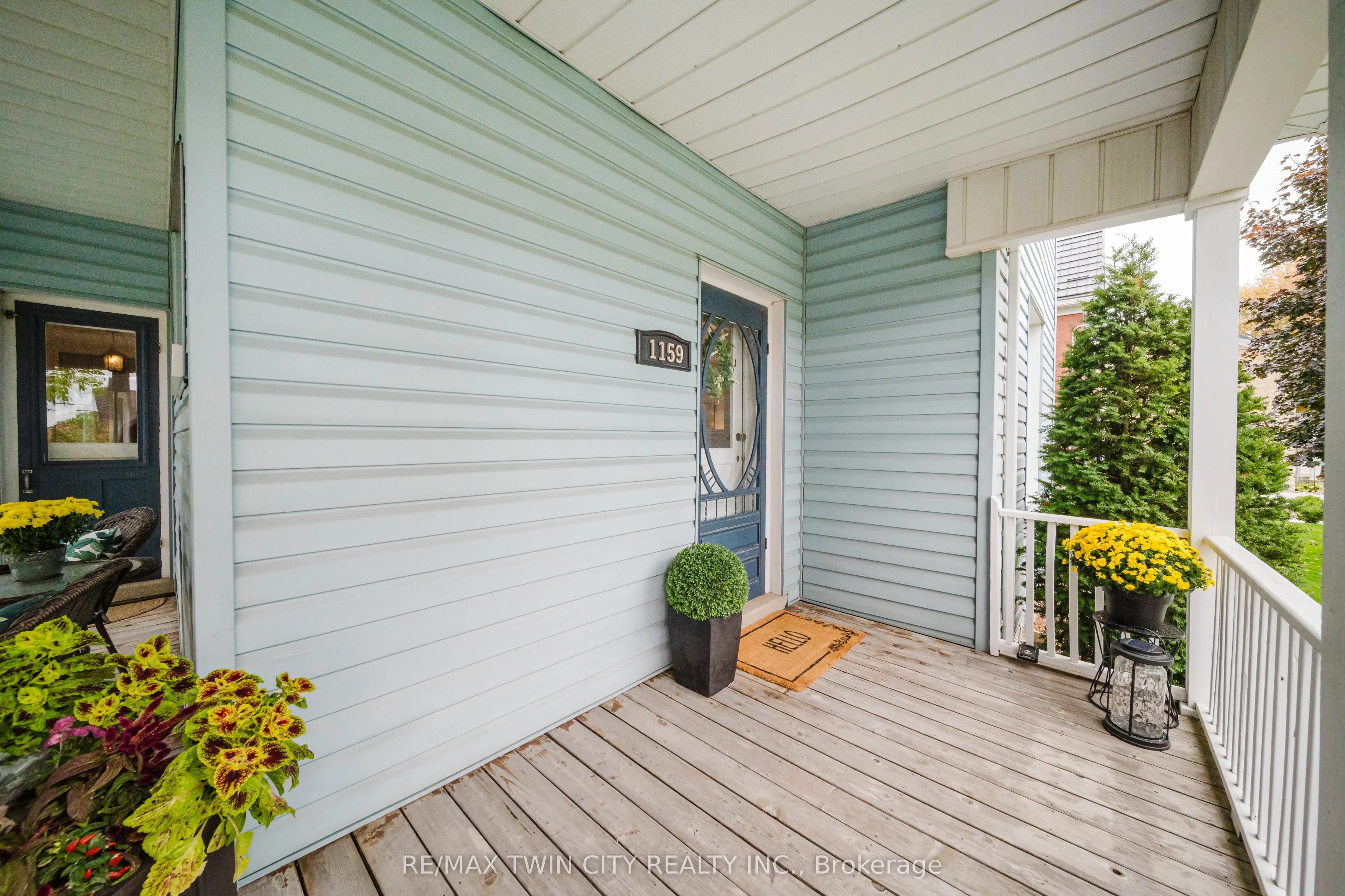1159 Queens Bush Road