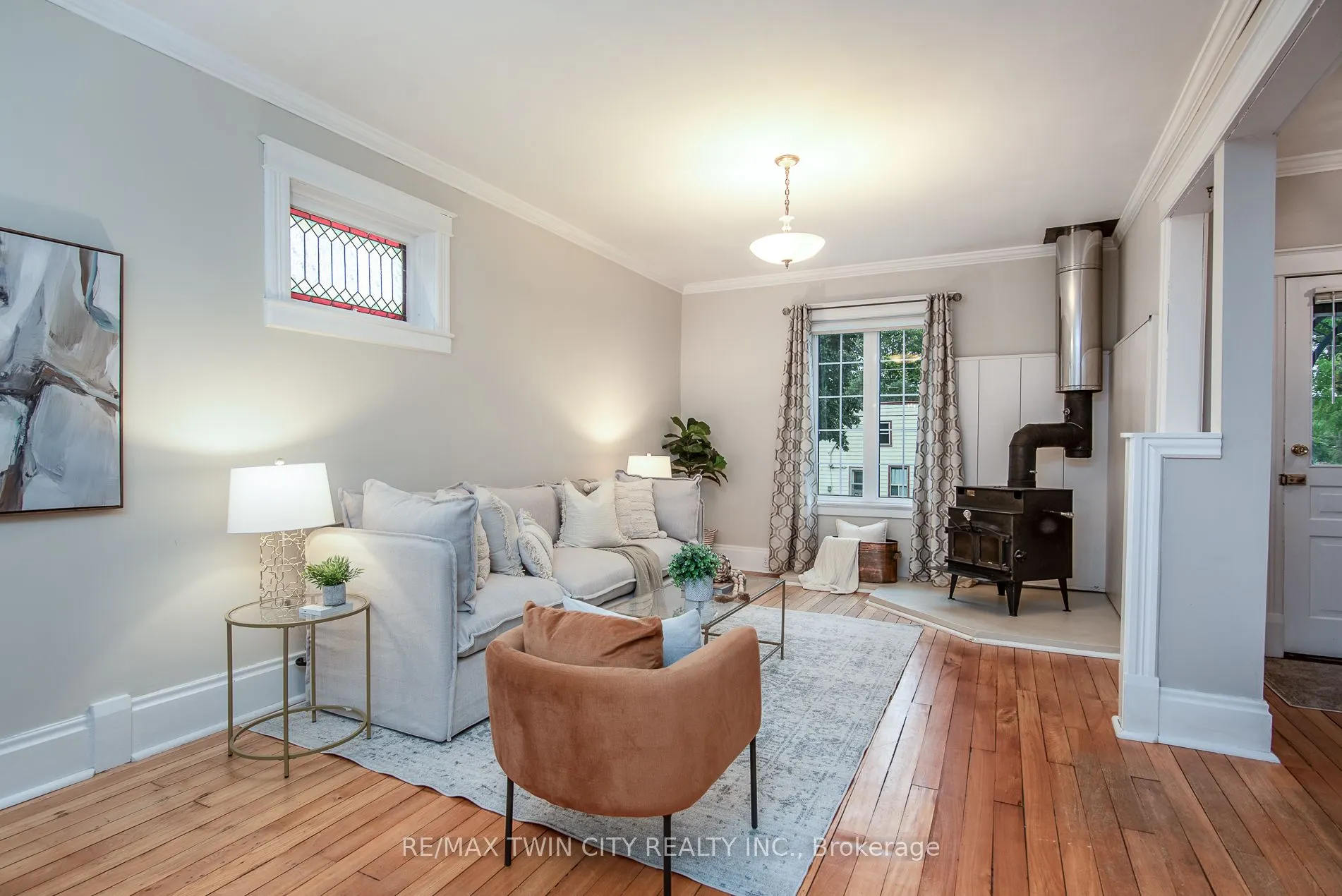 1159 Queens Bush Road
