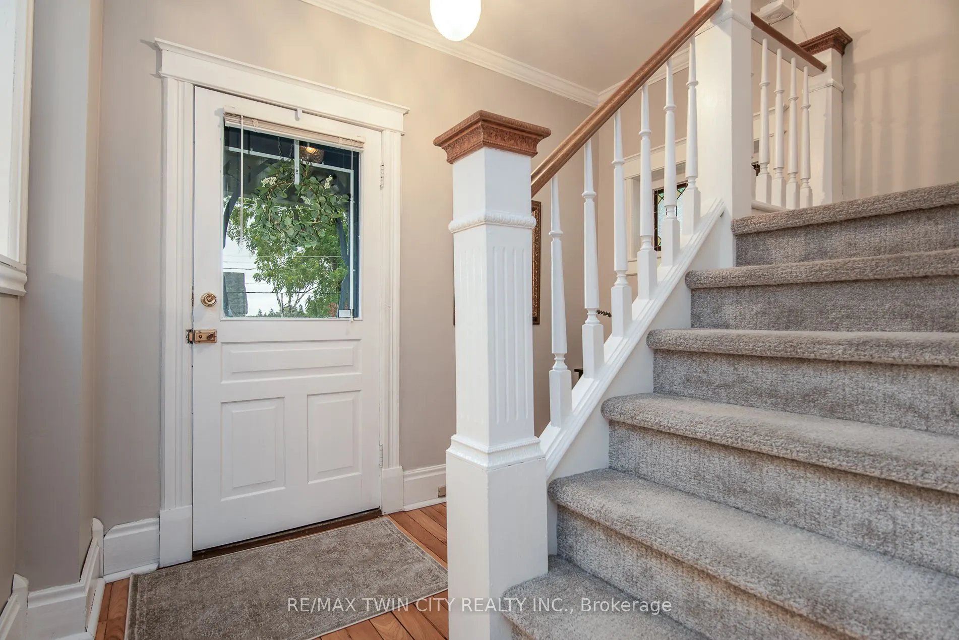 1159 Queens Bush Road