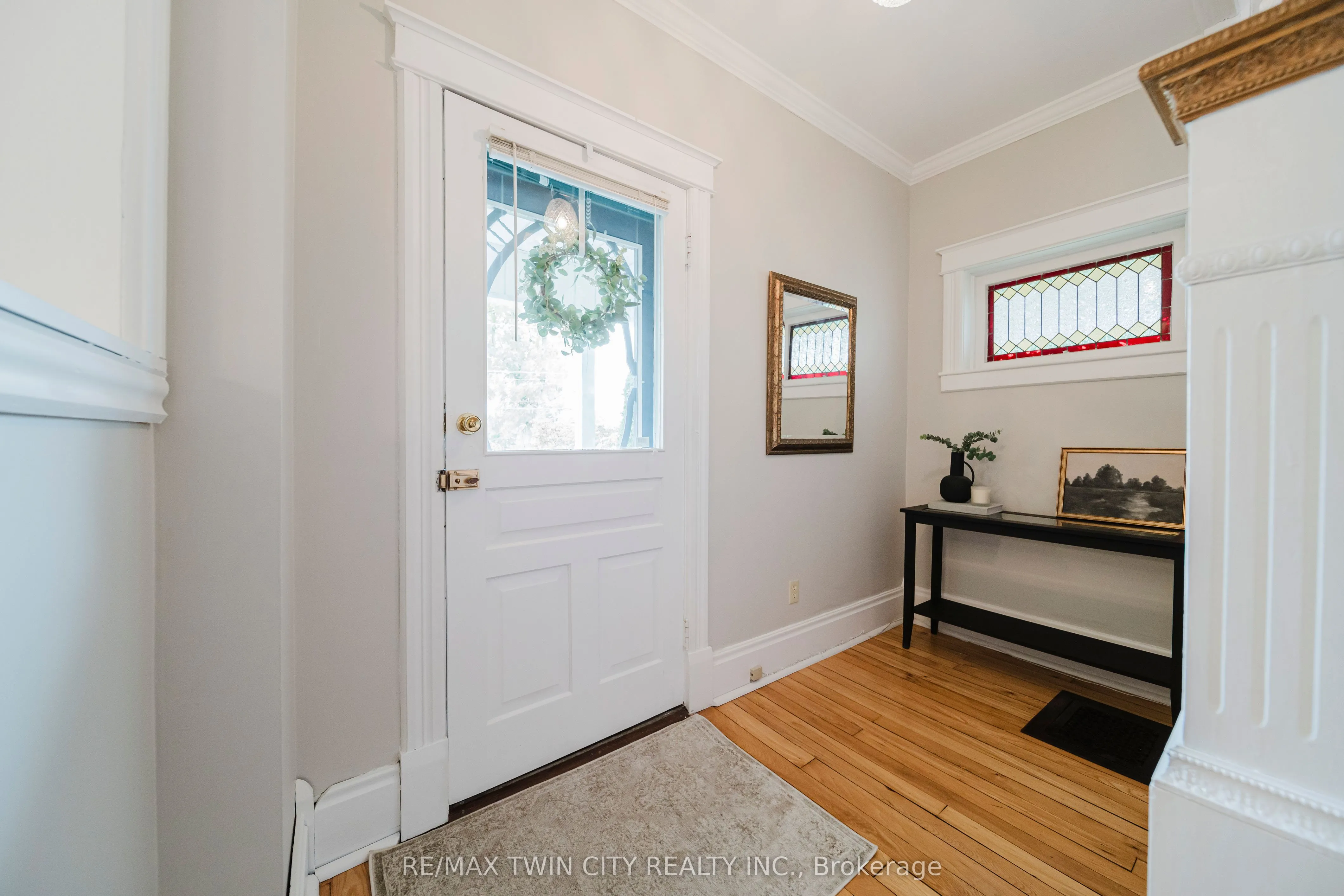 1159 Queens Bush Road