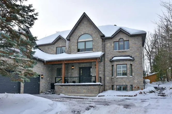 129 Blueski George Crescent