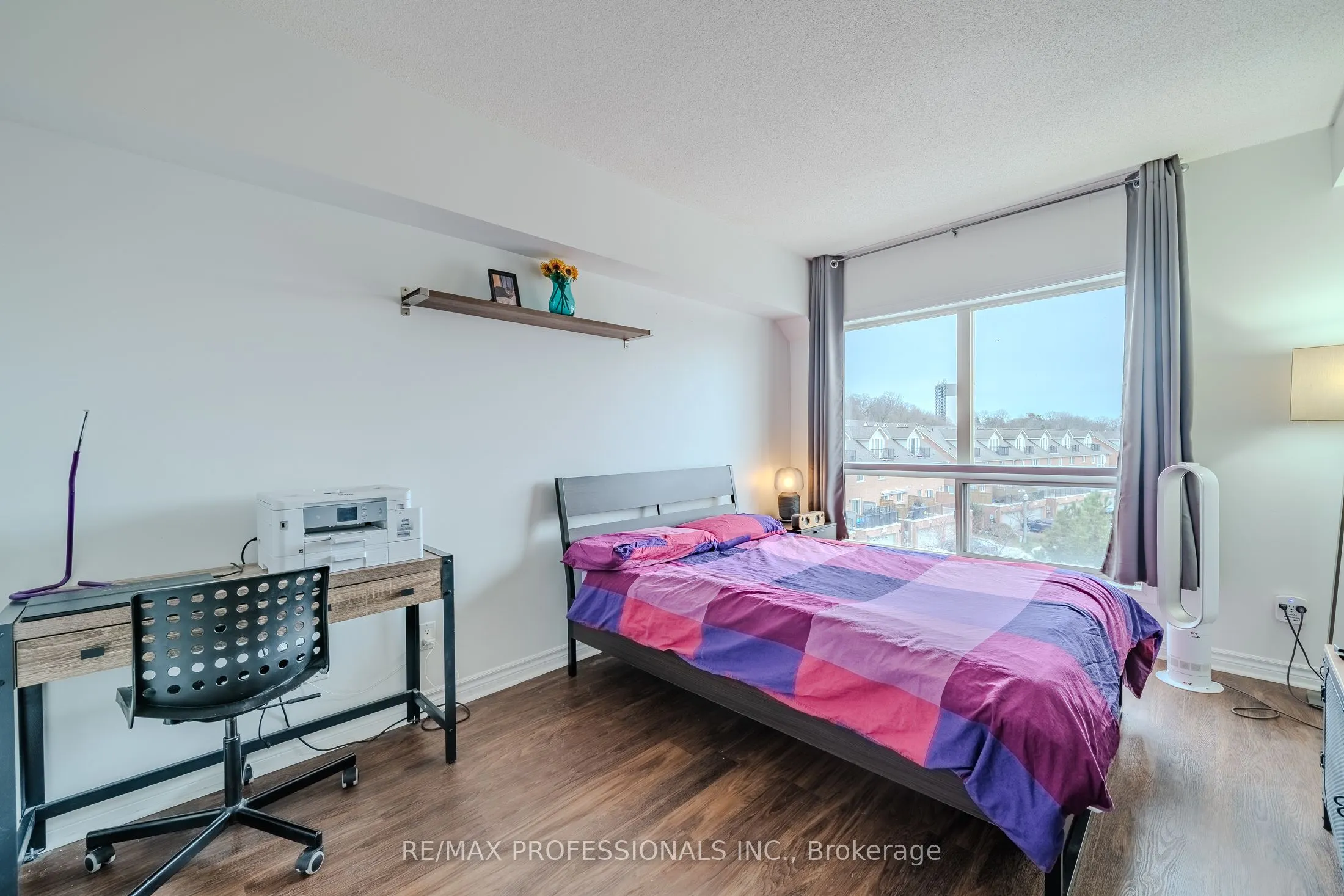 8 Harris Street, #422