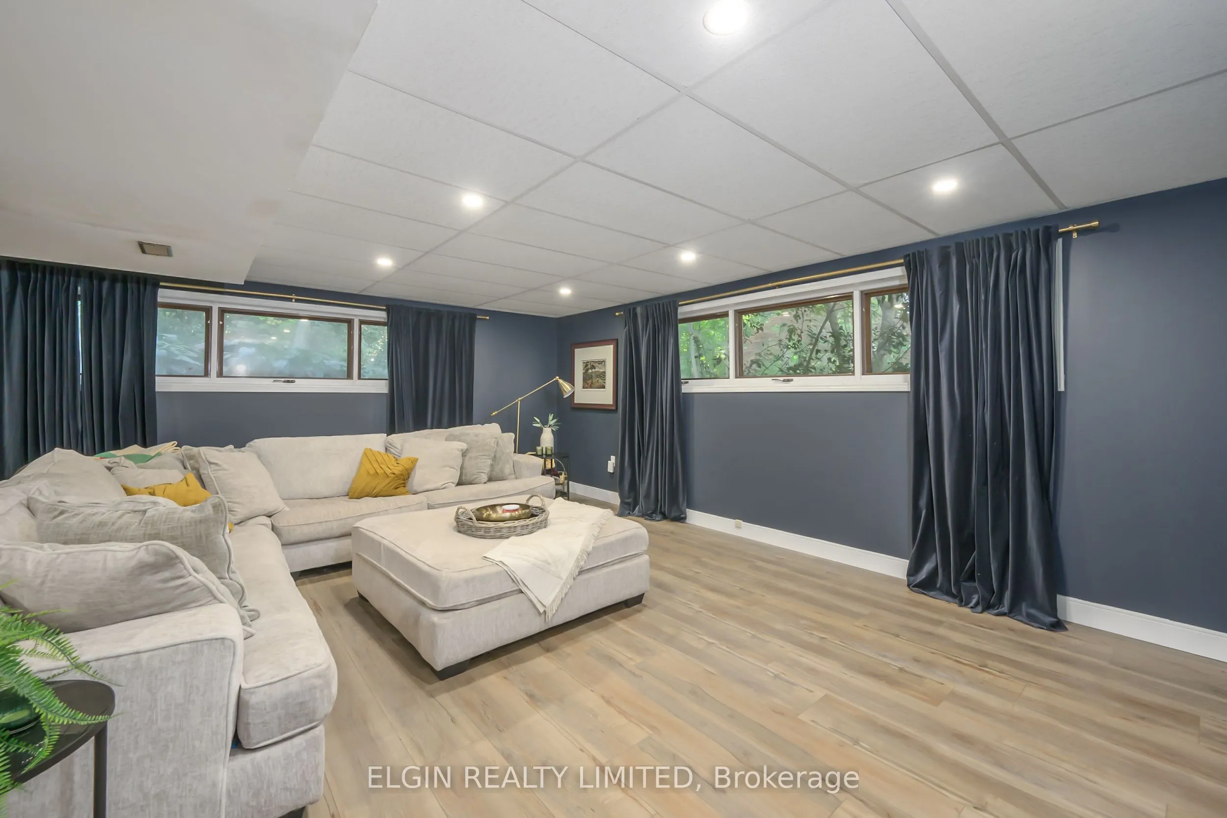 8031 ROGERS Road