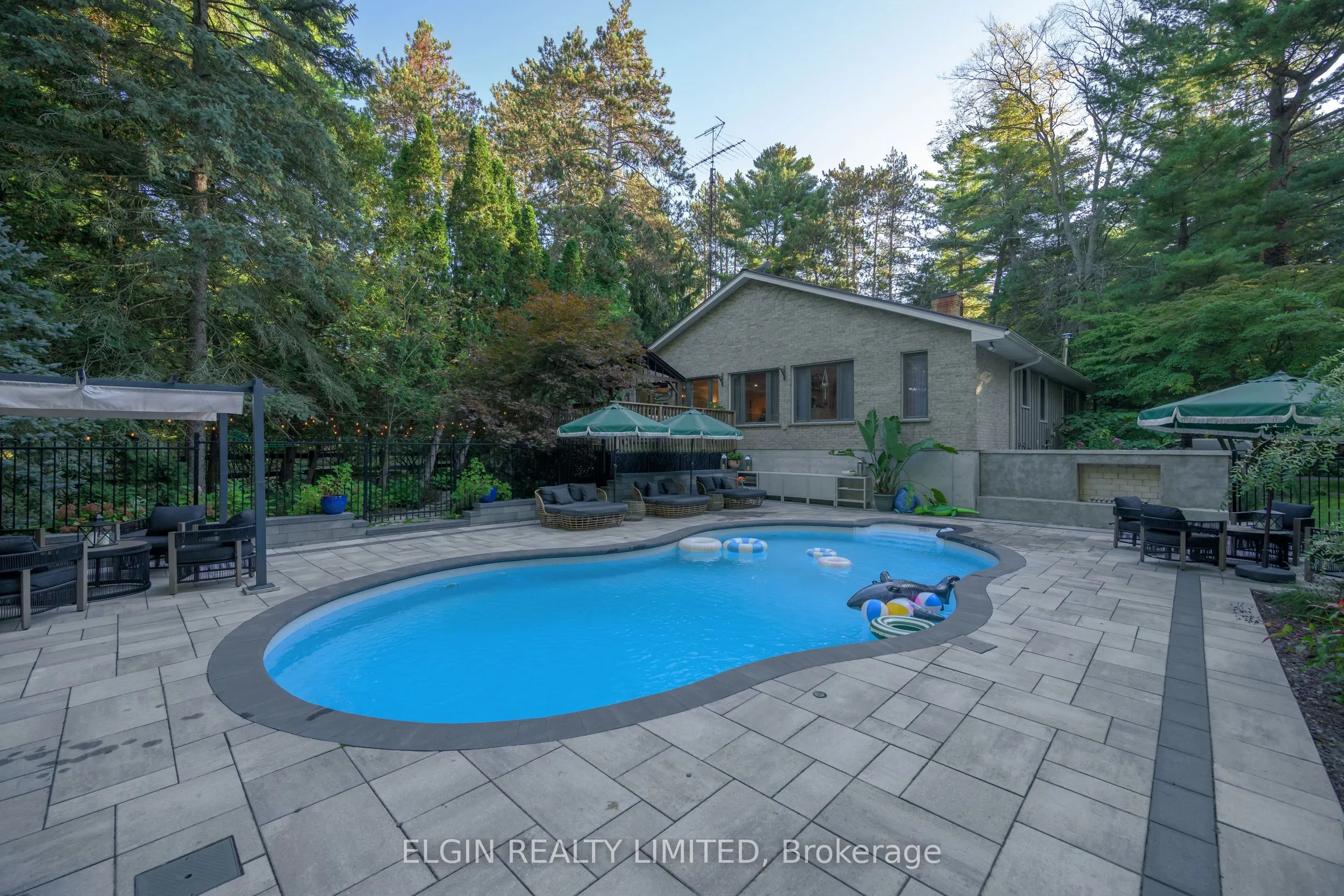 8031 ROGERS Road