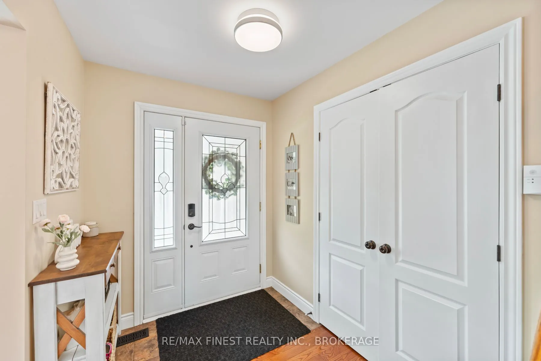 1059 Pembridge Crescent
