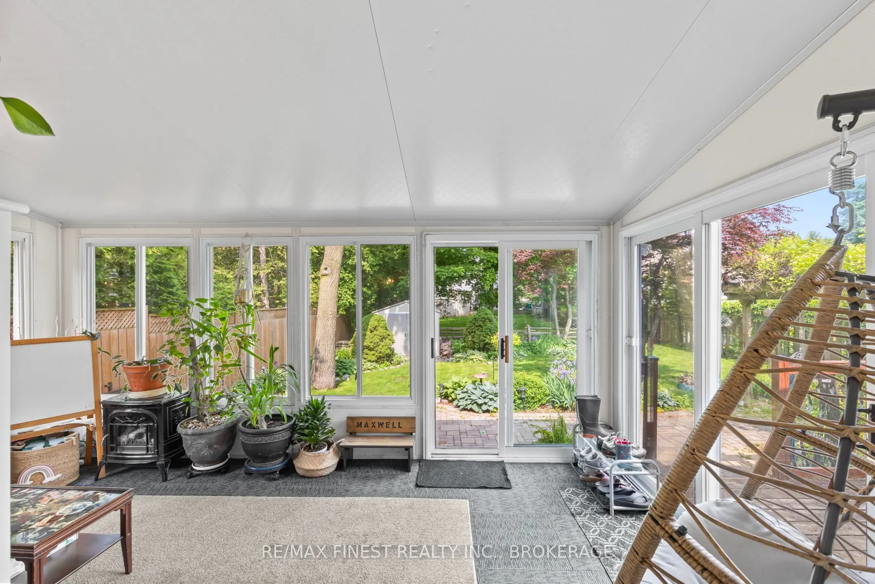 1059 Pembridge Crescent