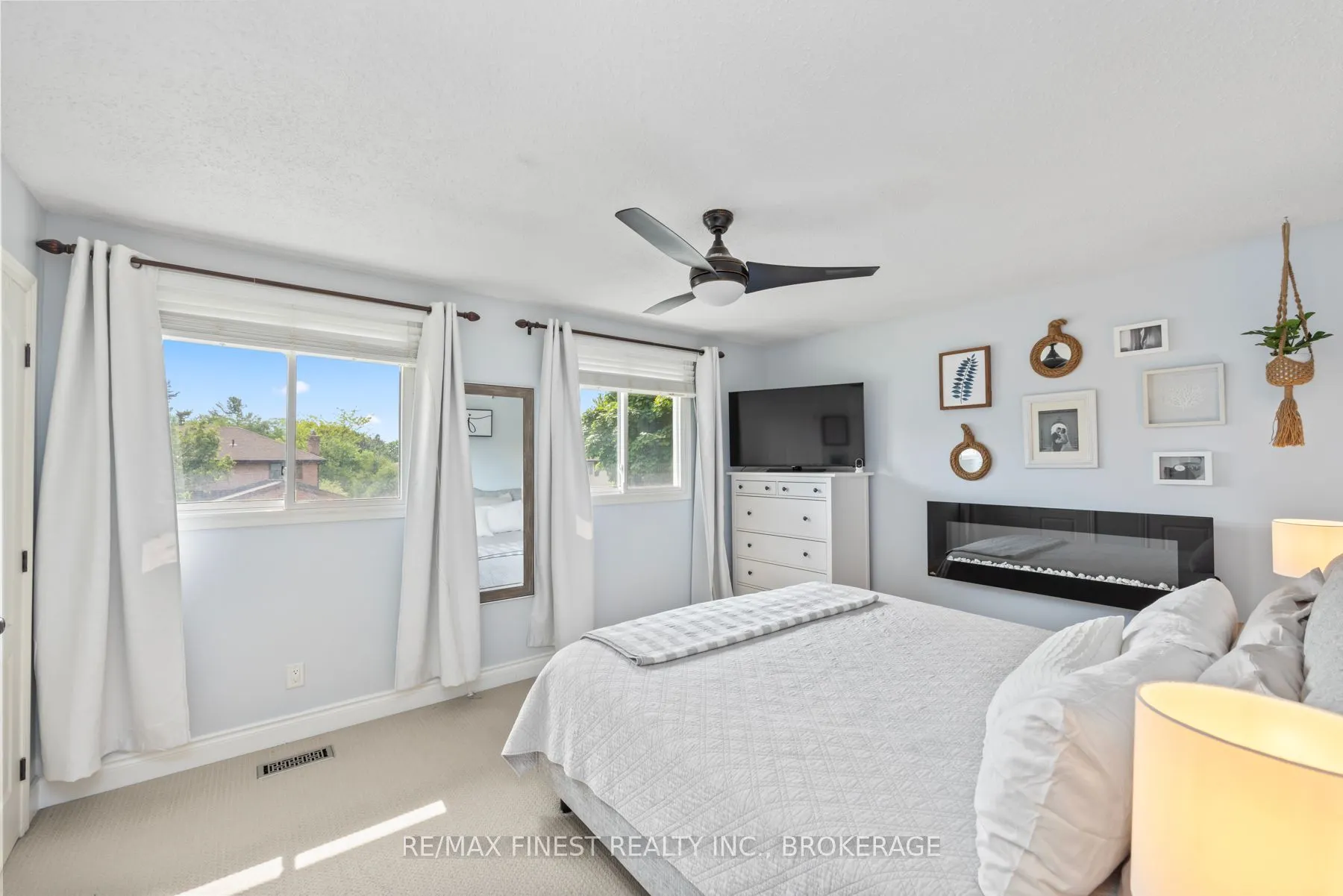 1059 Pembridge Crescent