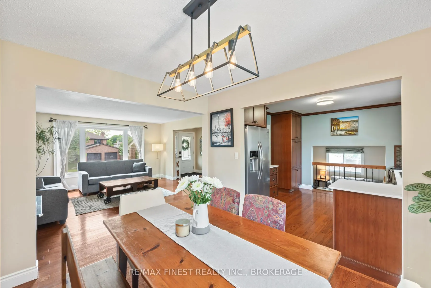 1059 Pembridge Crescent