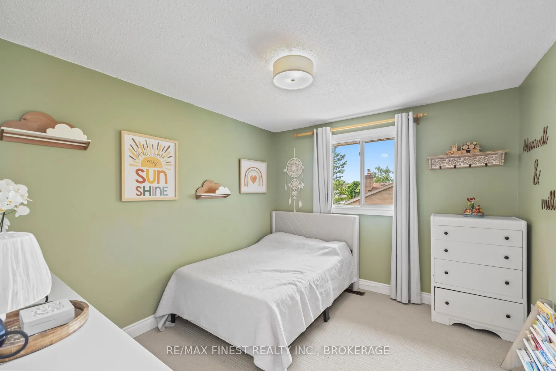 1059 Pembridge Crescent