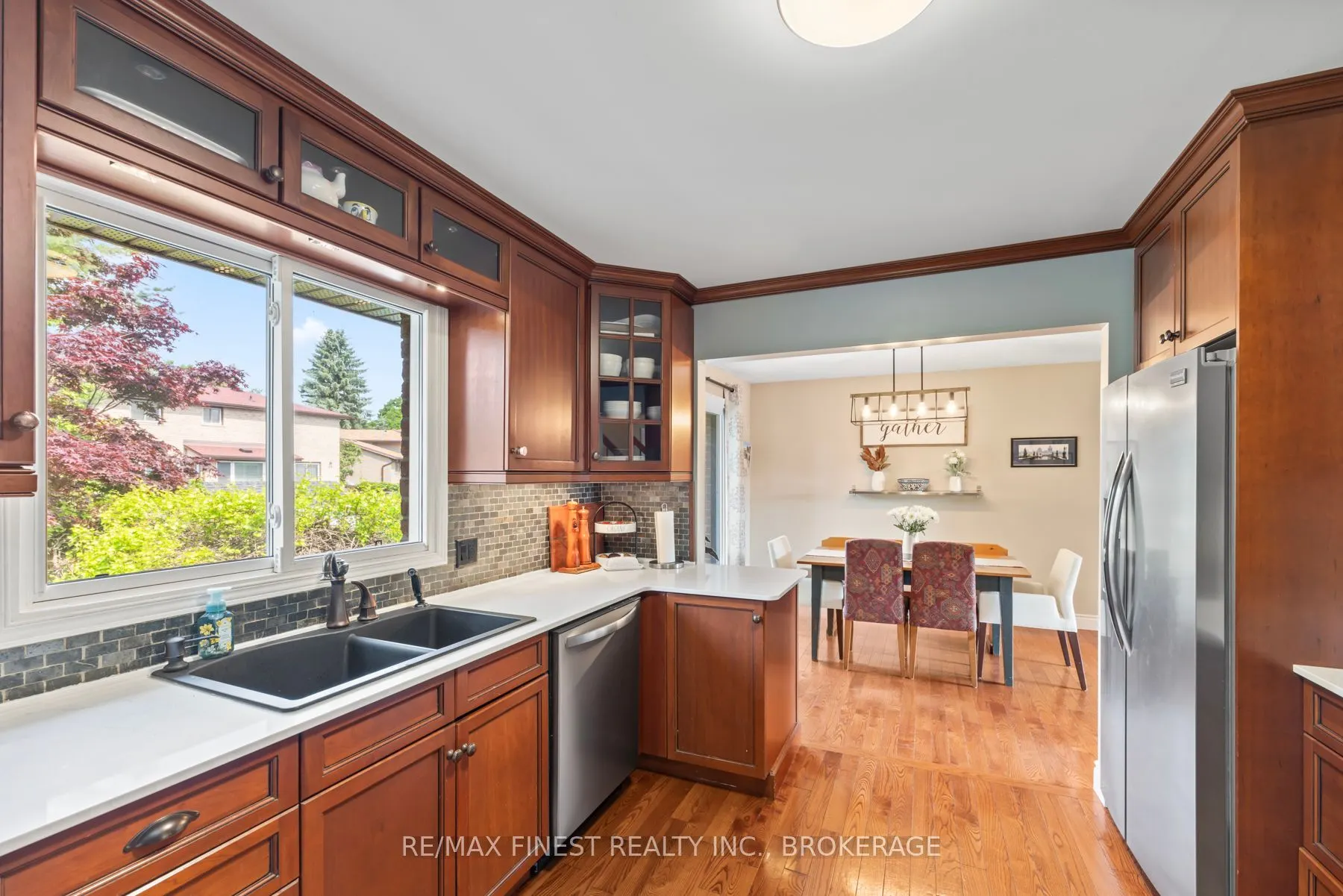 1059 Pembridge Crescent
