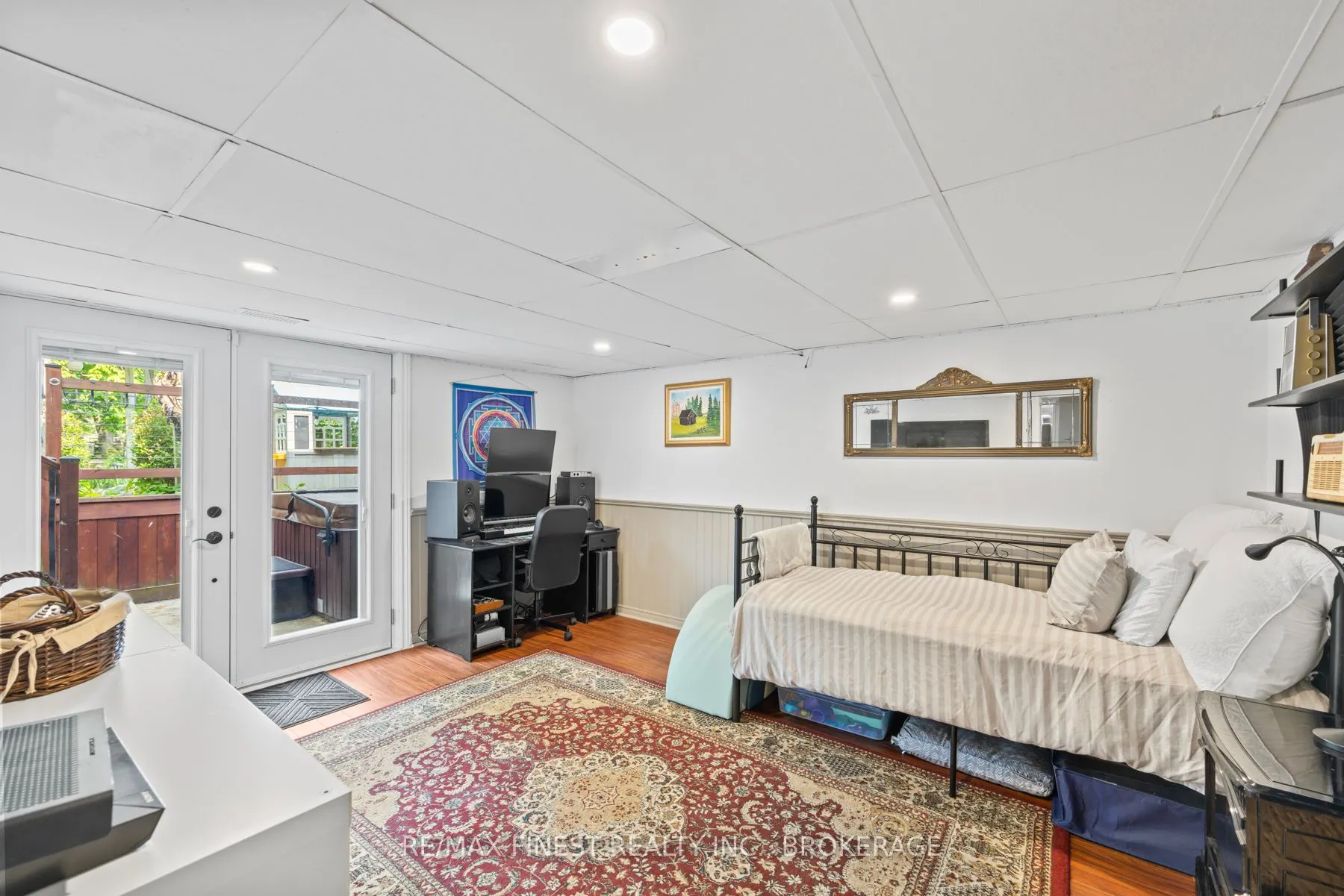 1059 Pembridge Crescent
