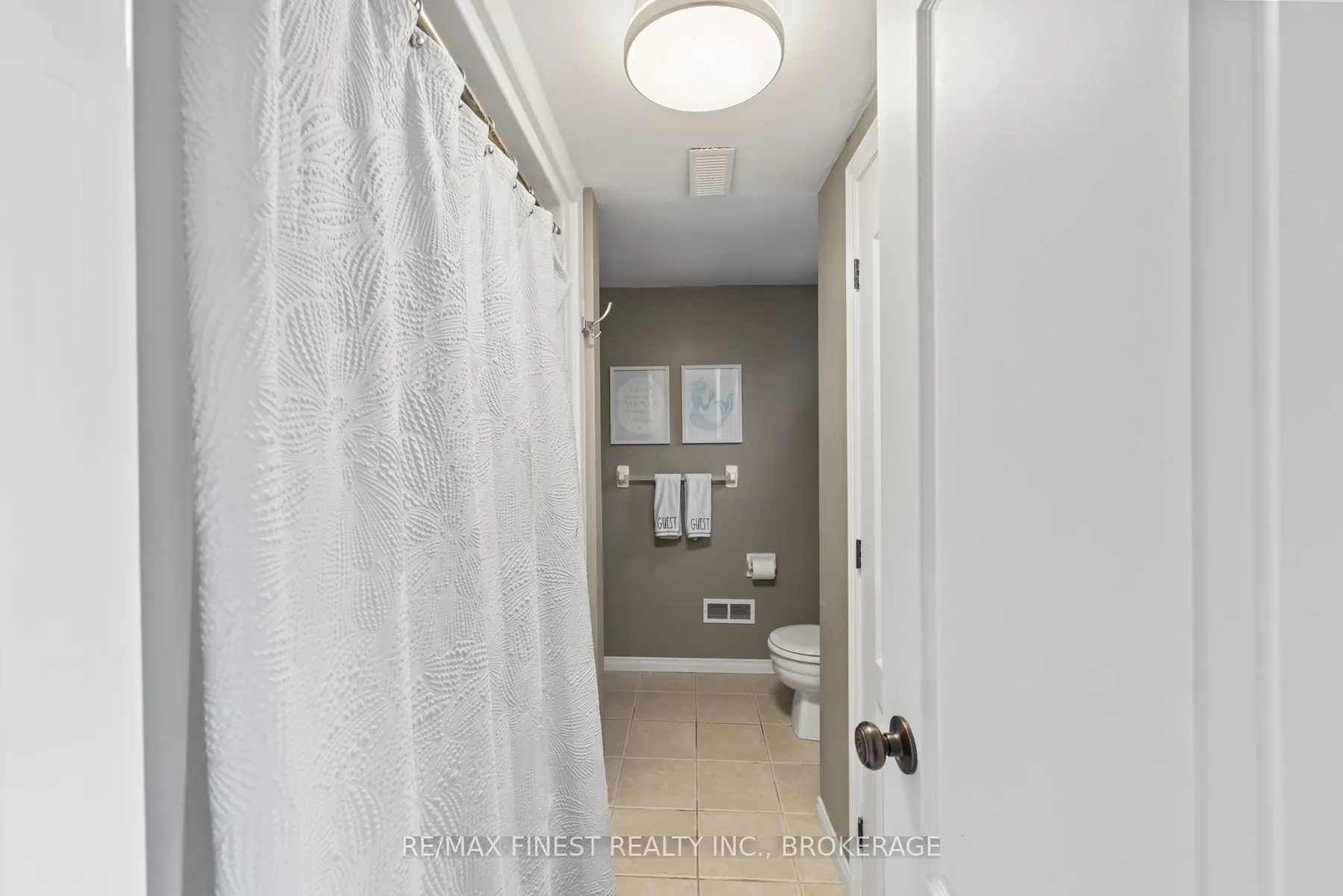 1059 Pembridge Crescent