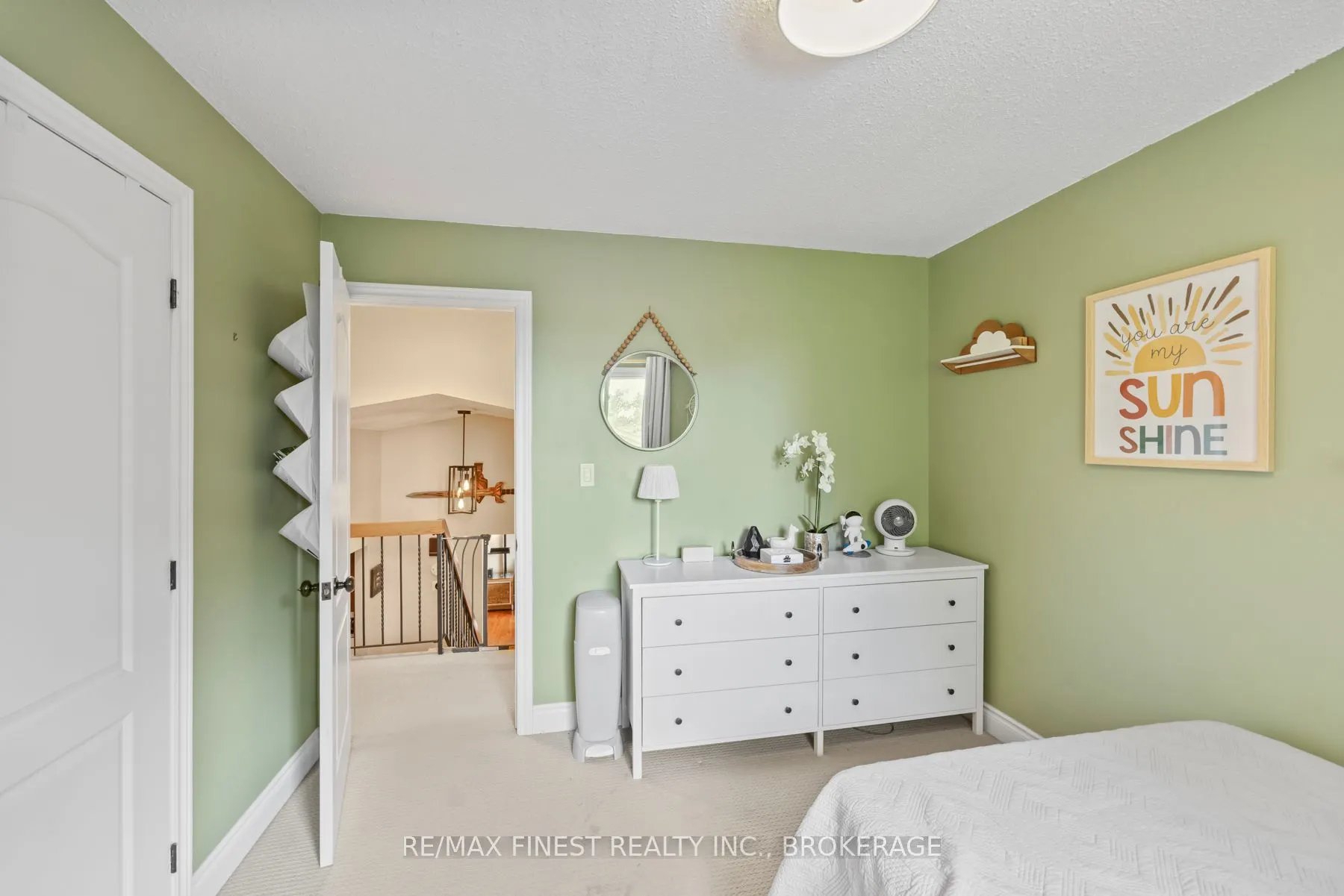 1059 Pembridge Crescent