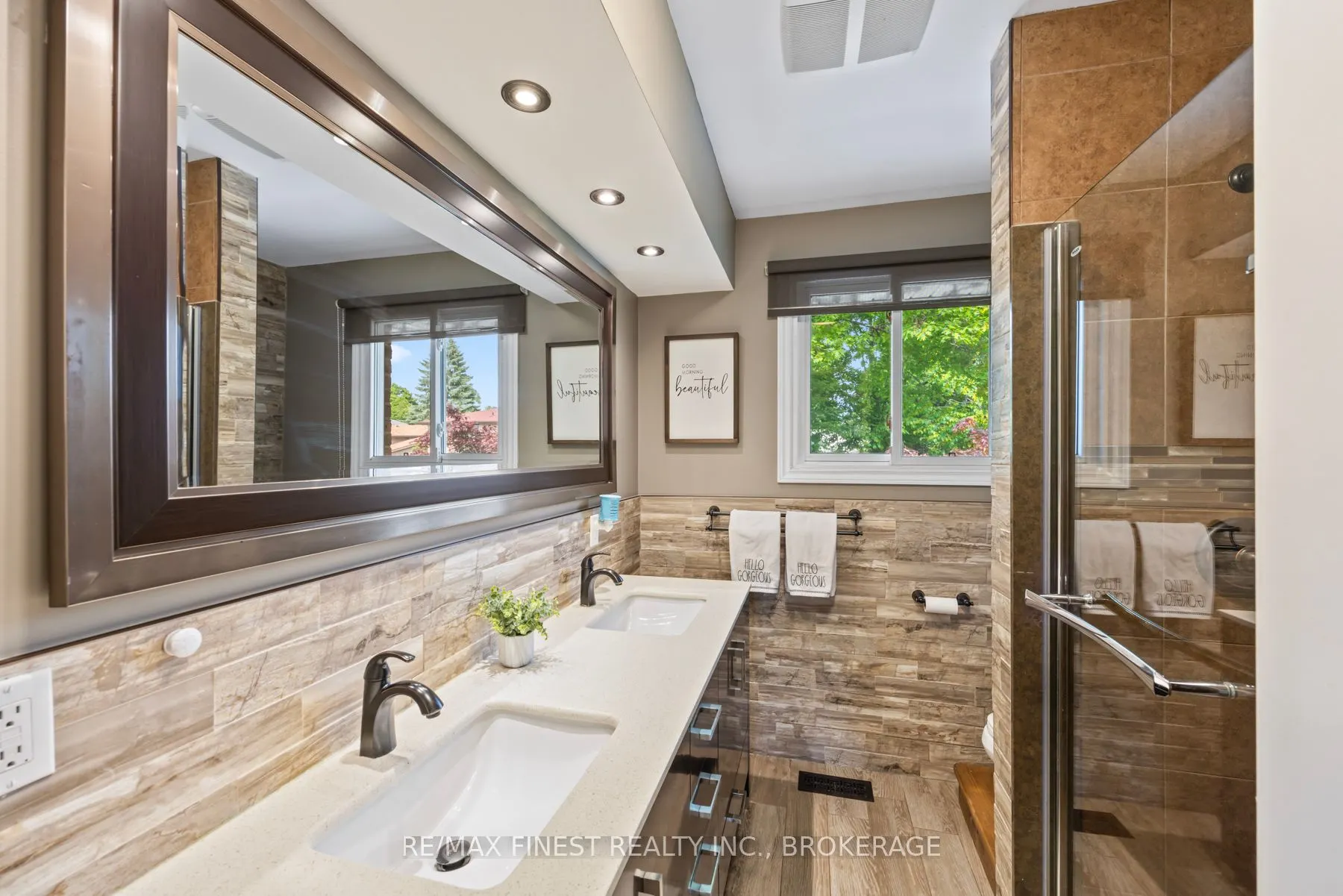 1059 Pembridge Crescent