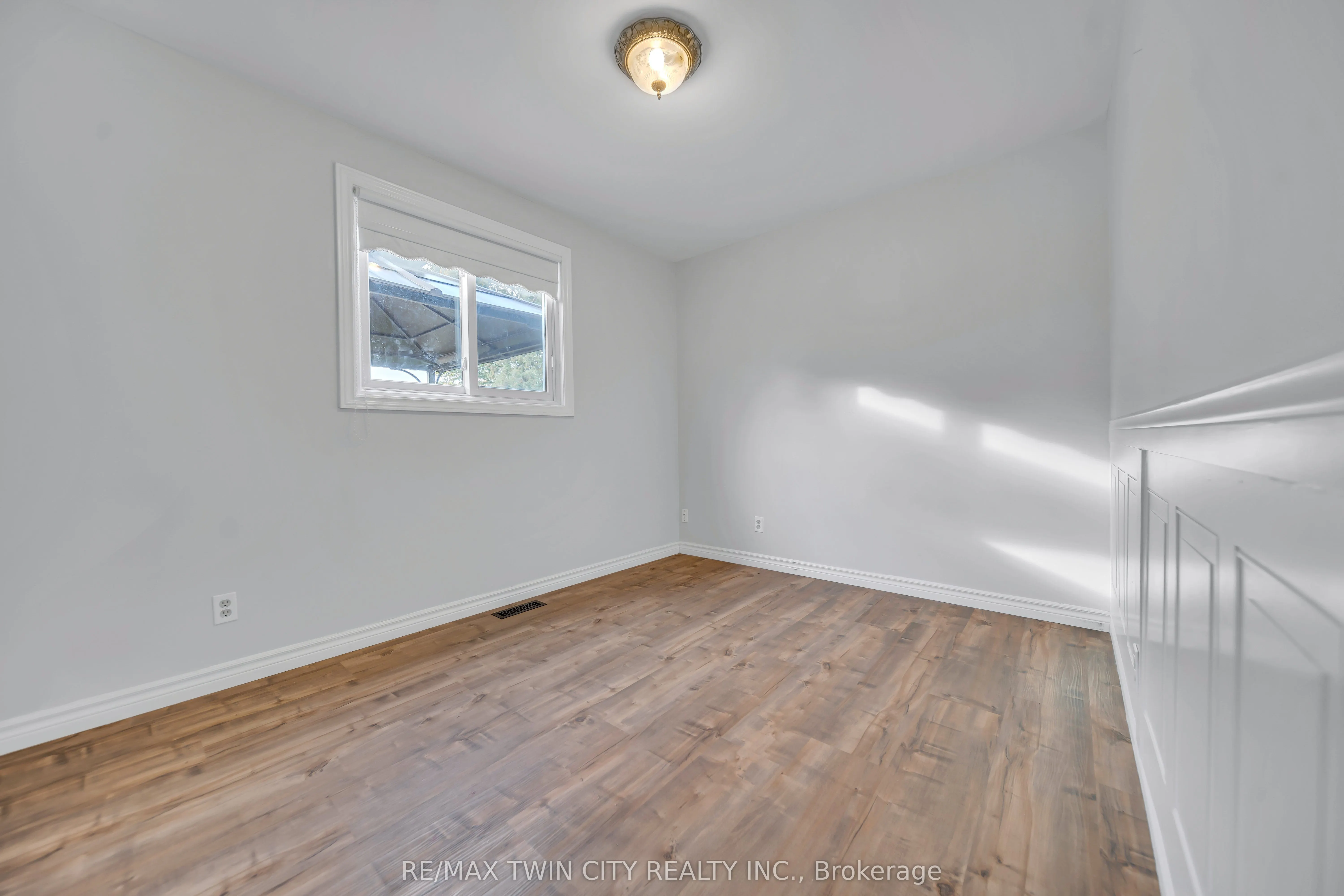 88 Glen Lake Crescent