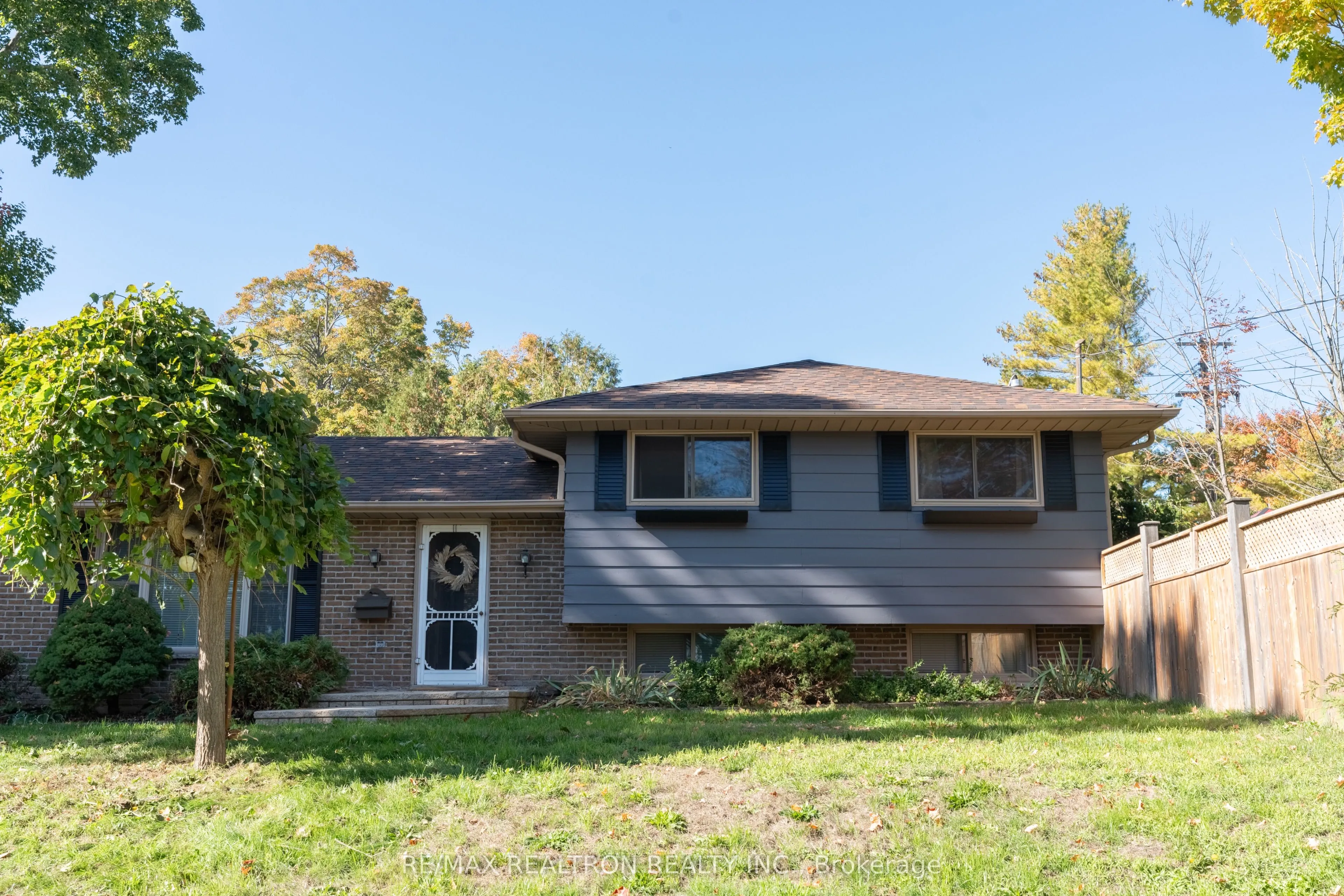 323 Lindan Avenue