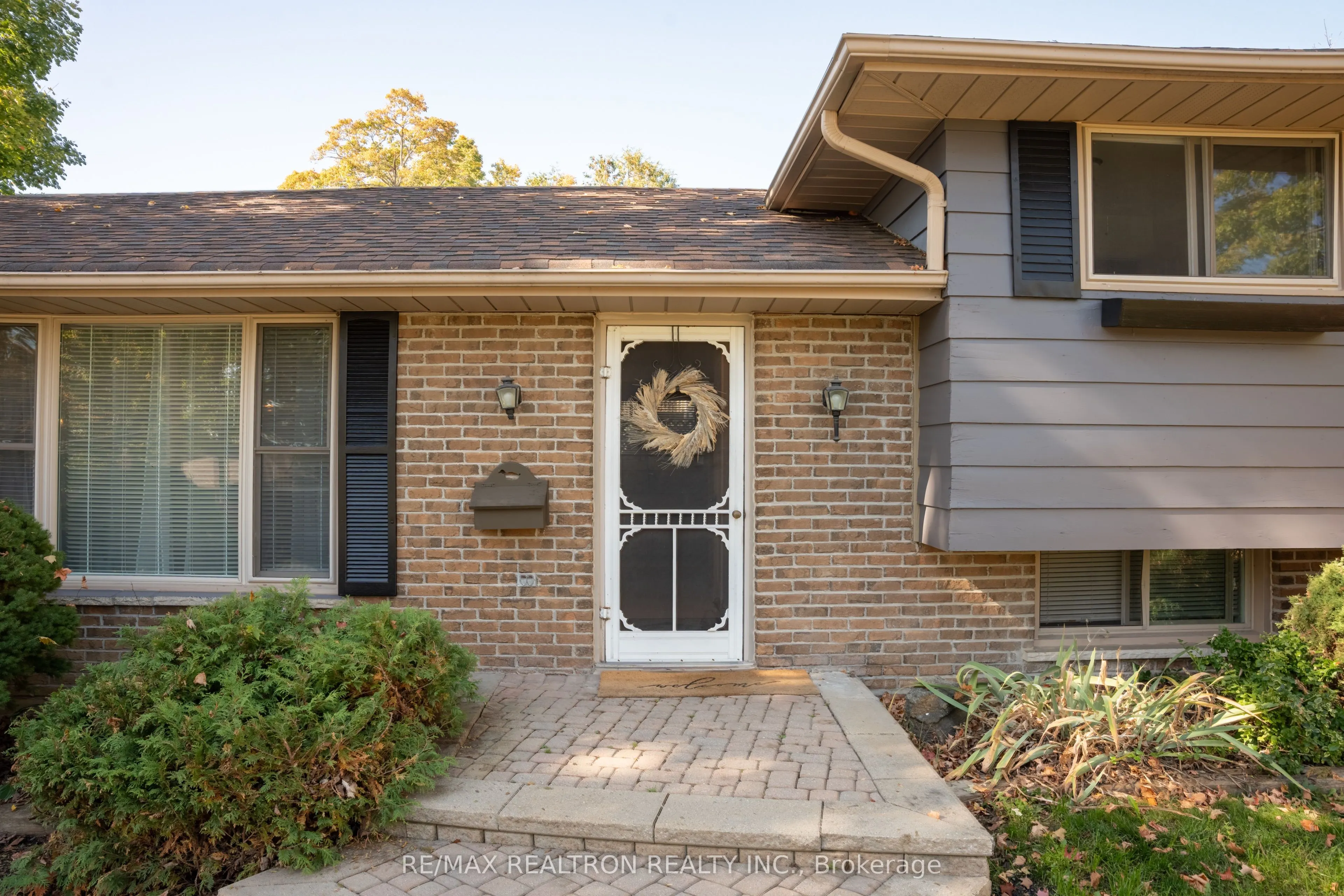 323 Lindan Avenue