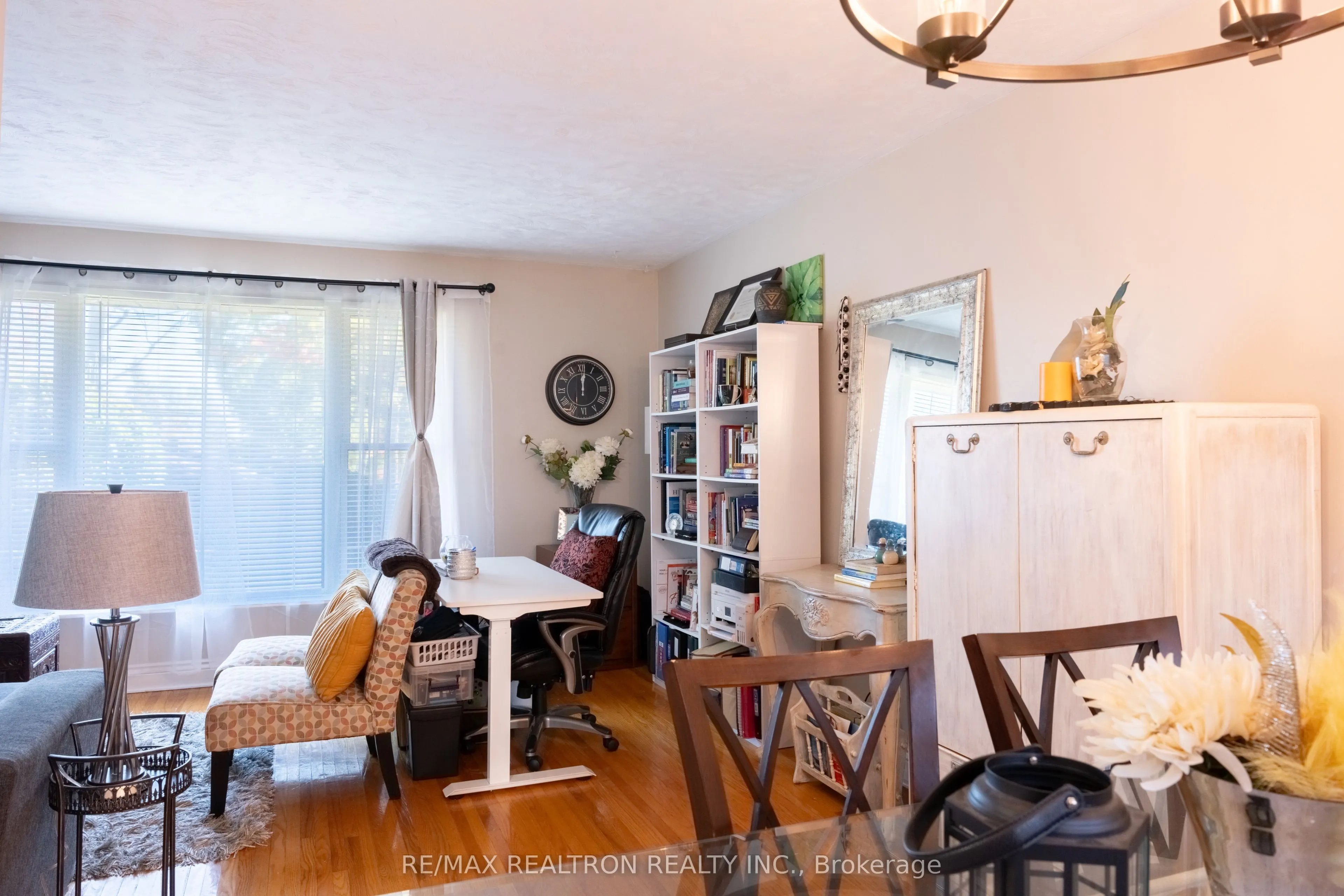 323 Lindan Avenue