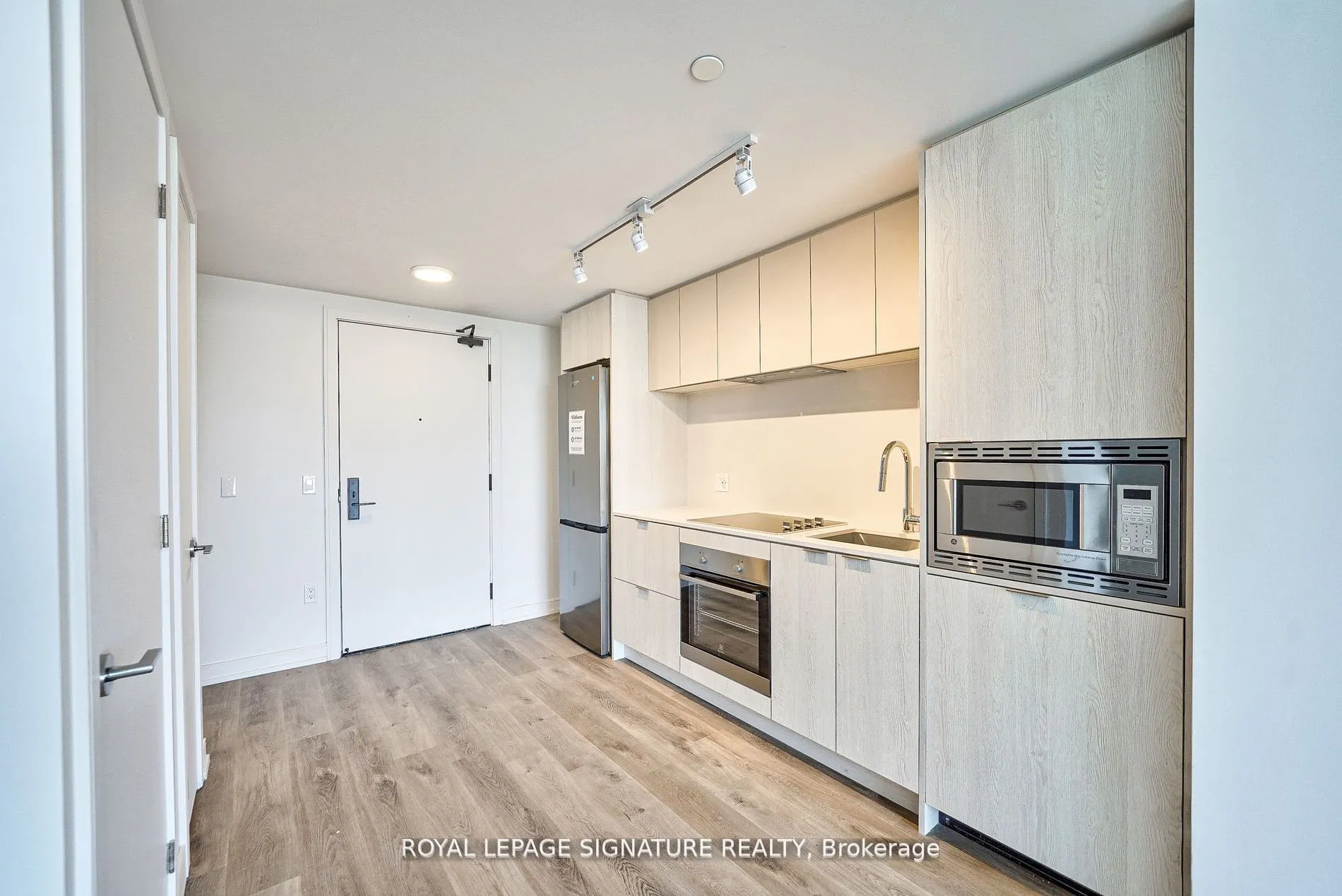 1 Jarvis Street, #1421