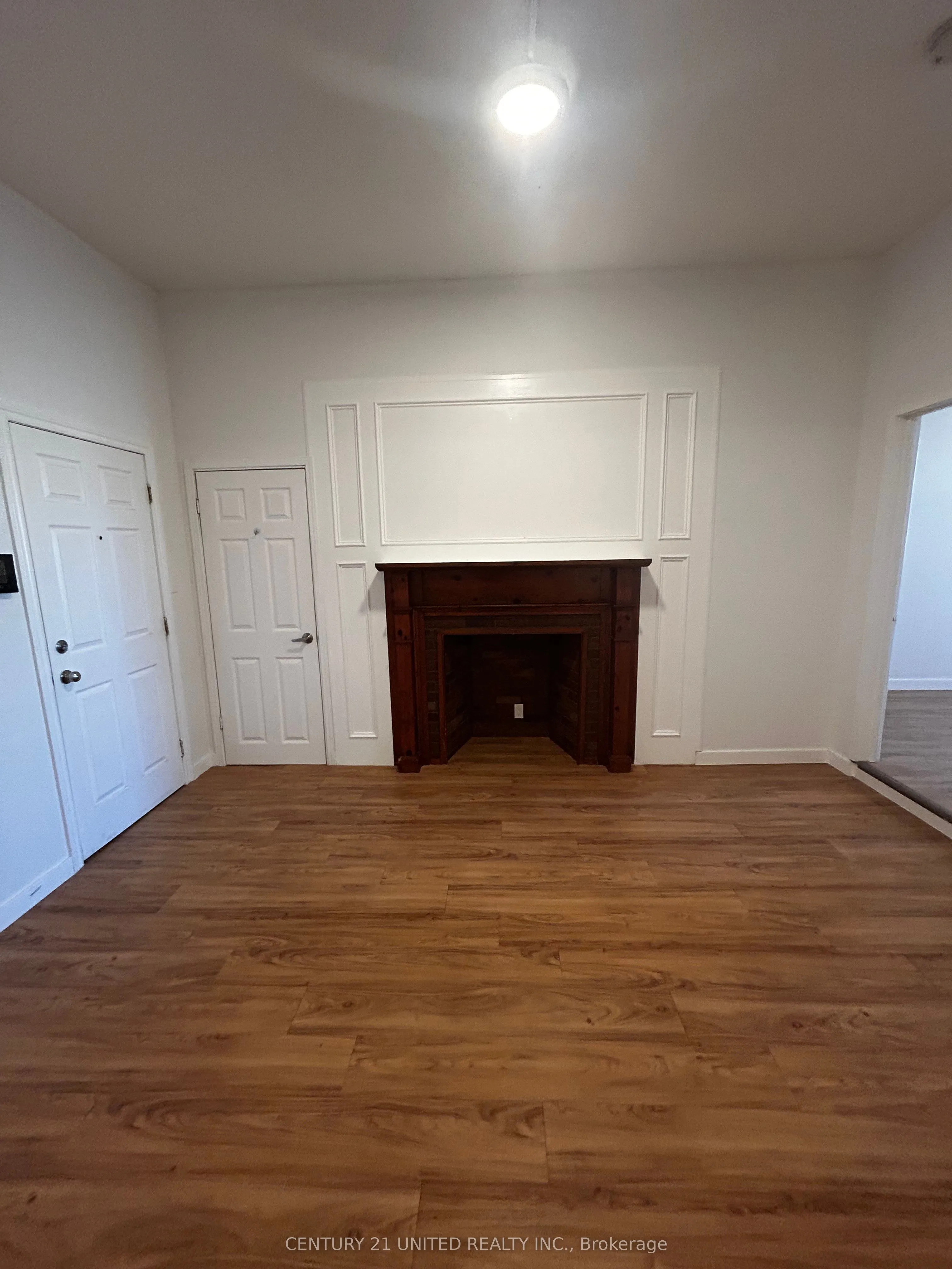 174.5 Hunter Street W, #2