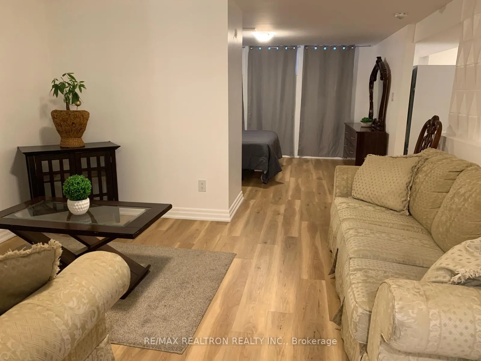 3533 Dorchester Road