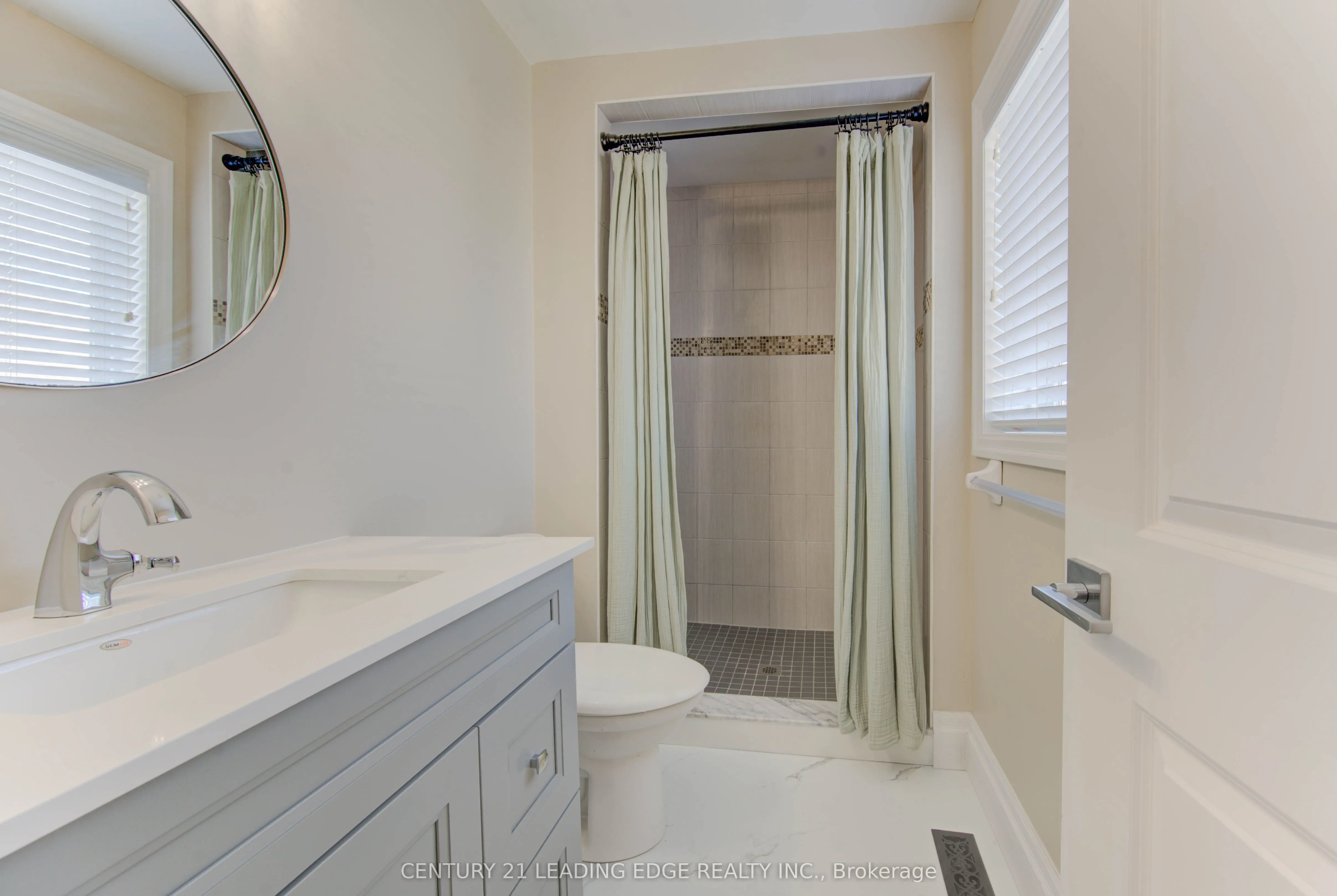 277 Watervale Crescent