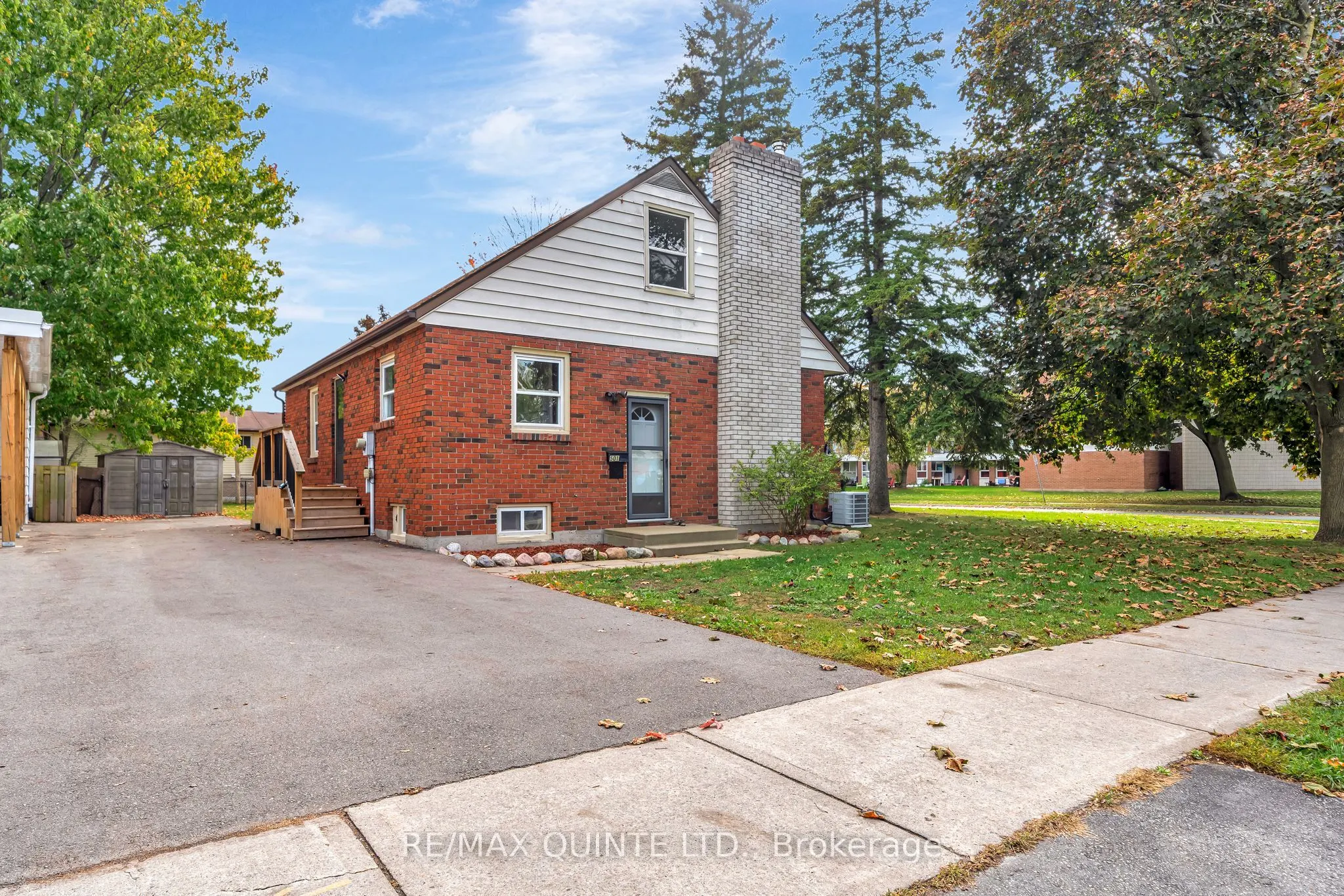 501 Bridge Street E
