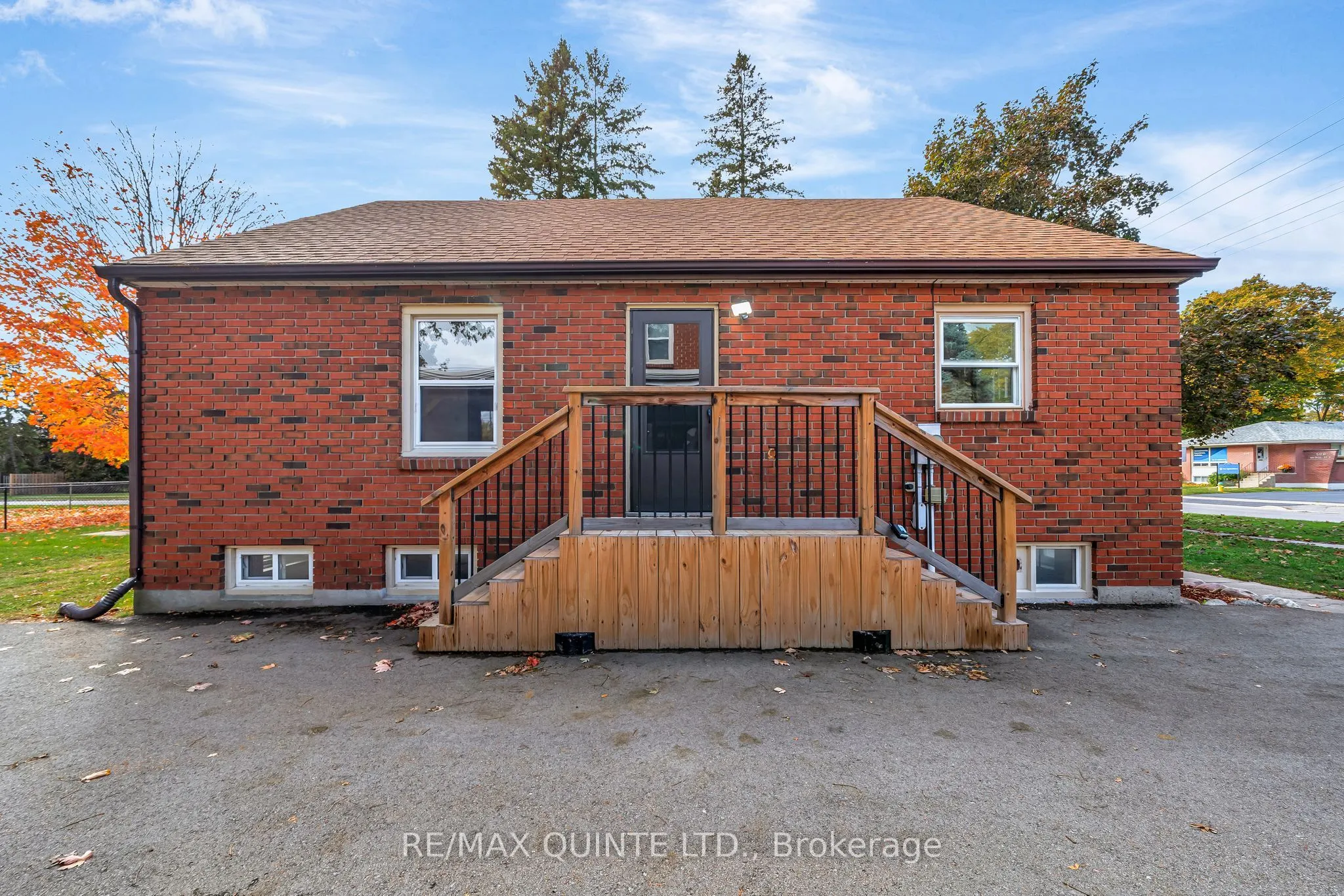 501 Bridge Street E