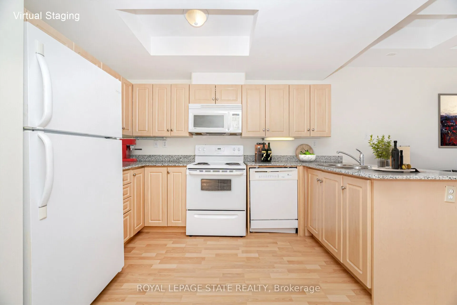 135 James Street S, #1605