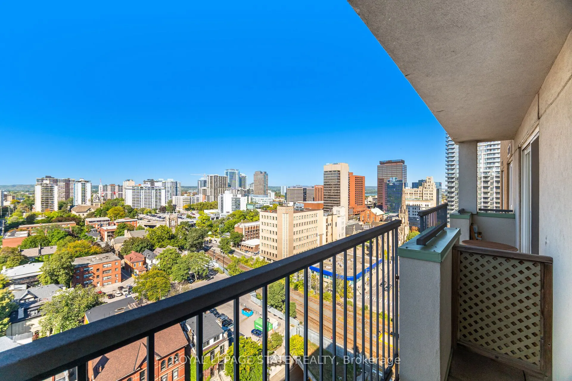 135 James Street S, #1605