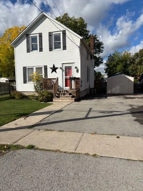 73 Chapel Street N