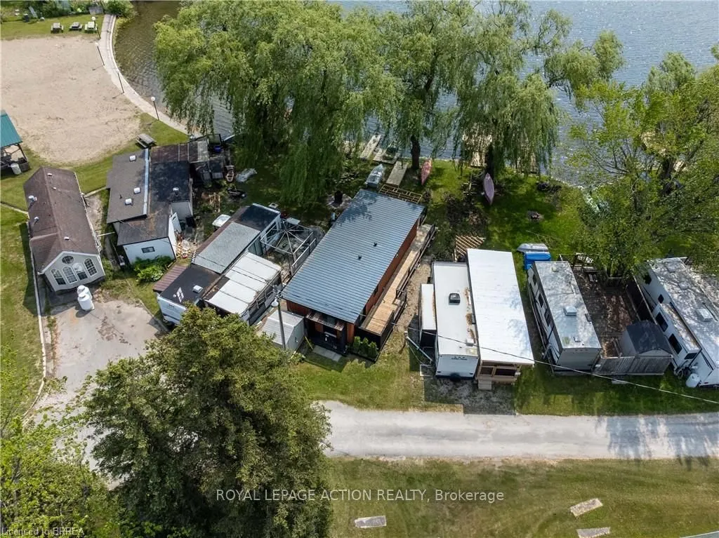 99 Fourth Concession Road, #4