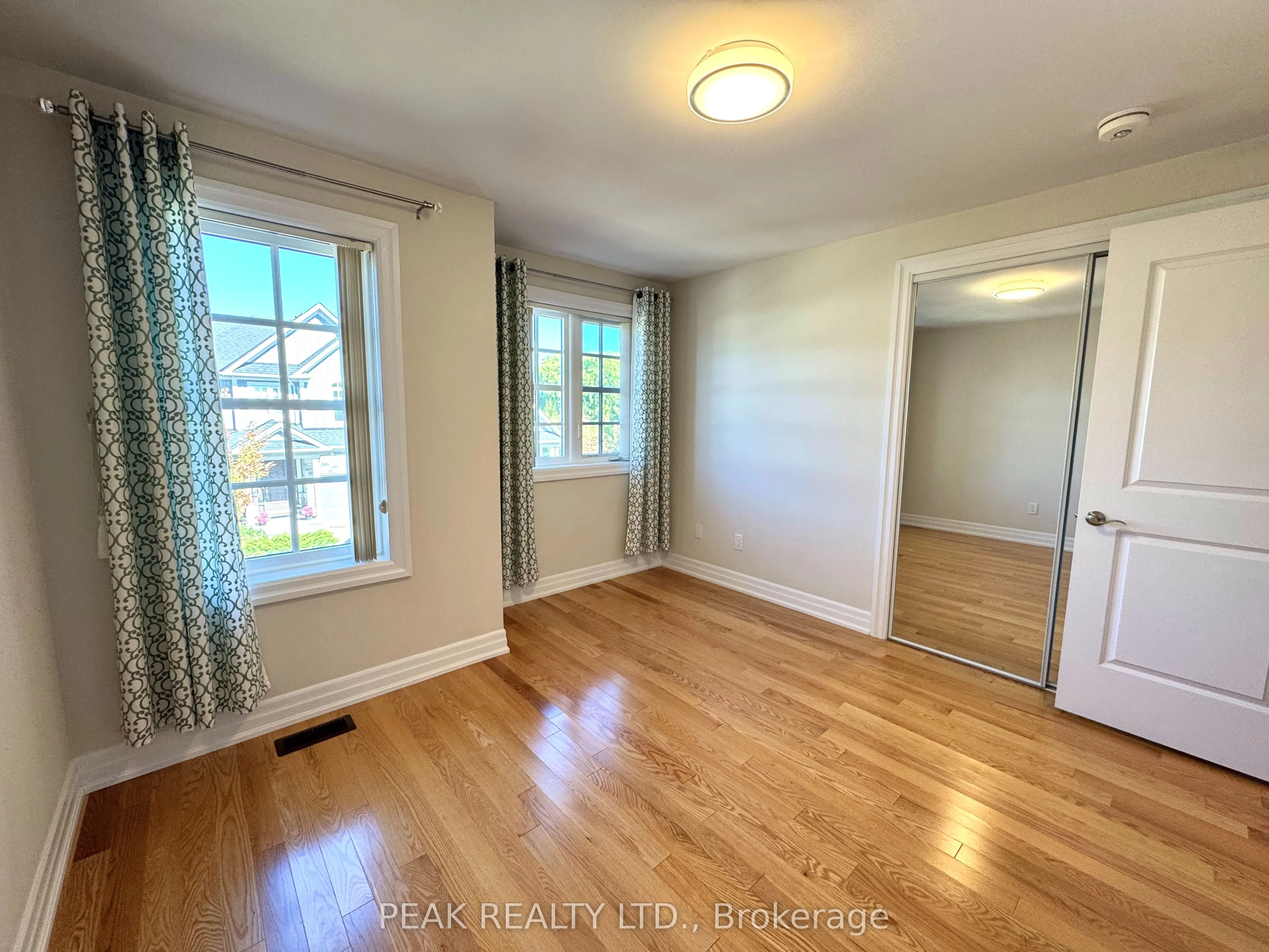 44 Windsor Circle