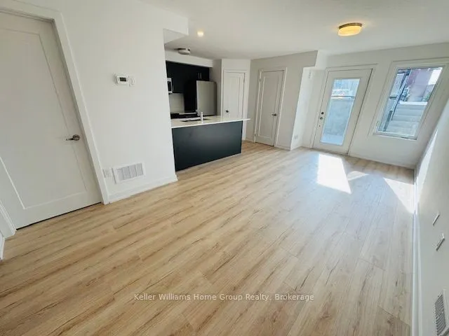 940 St David Street N, #85