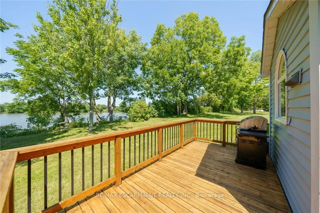 1042 River Road