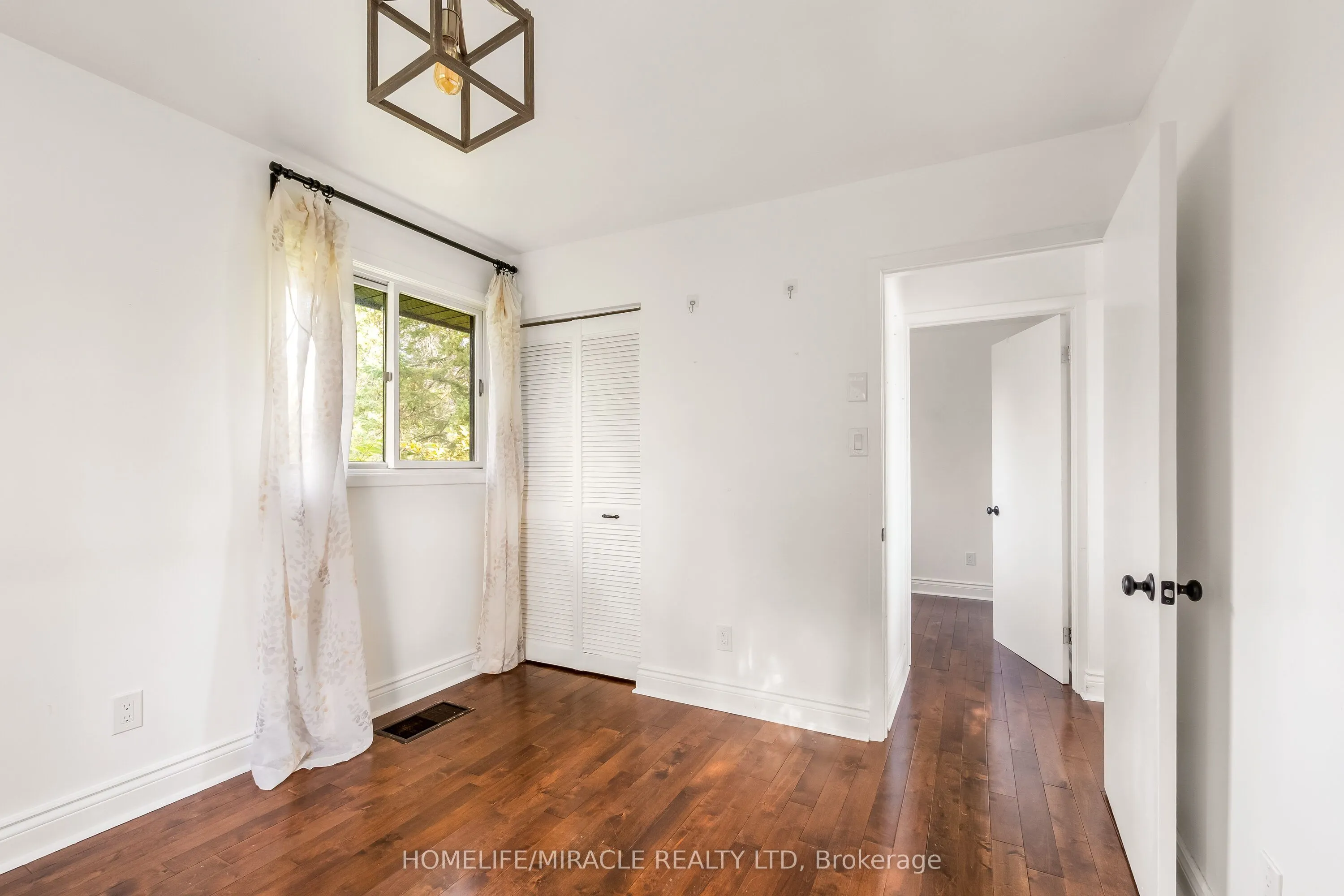 68 Miller Lake Shore Road