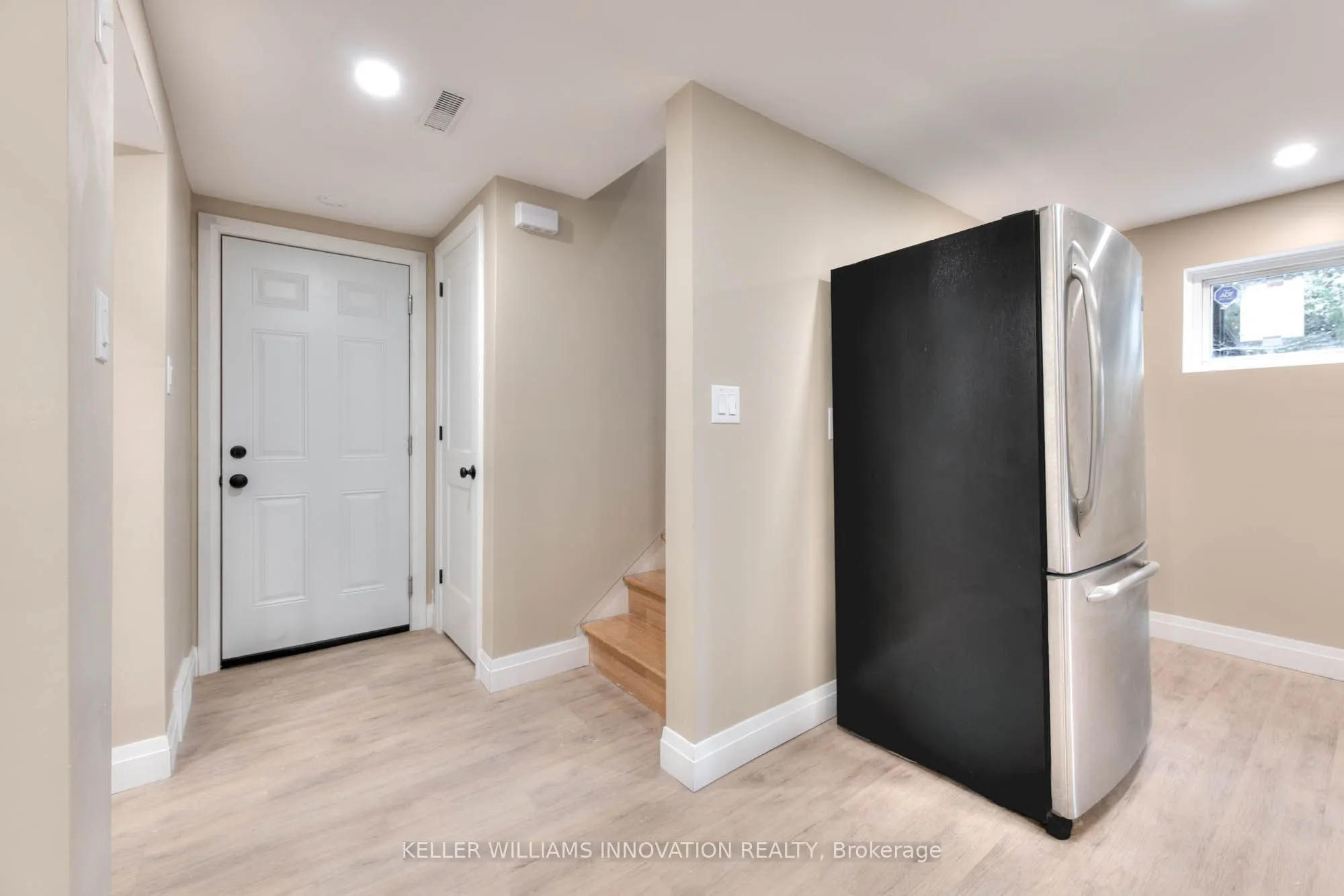 170 Wheatfield Crescent, #LOWER