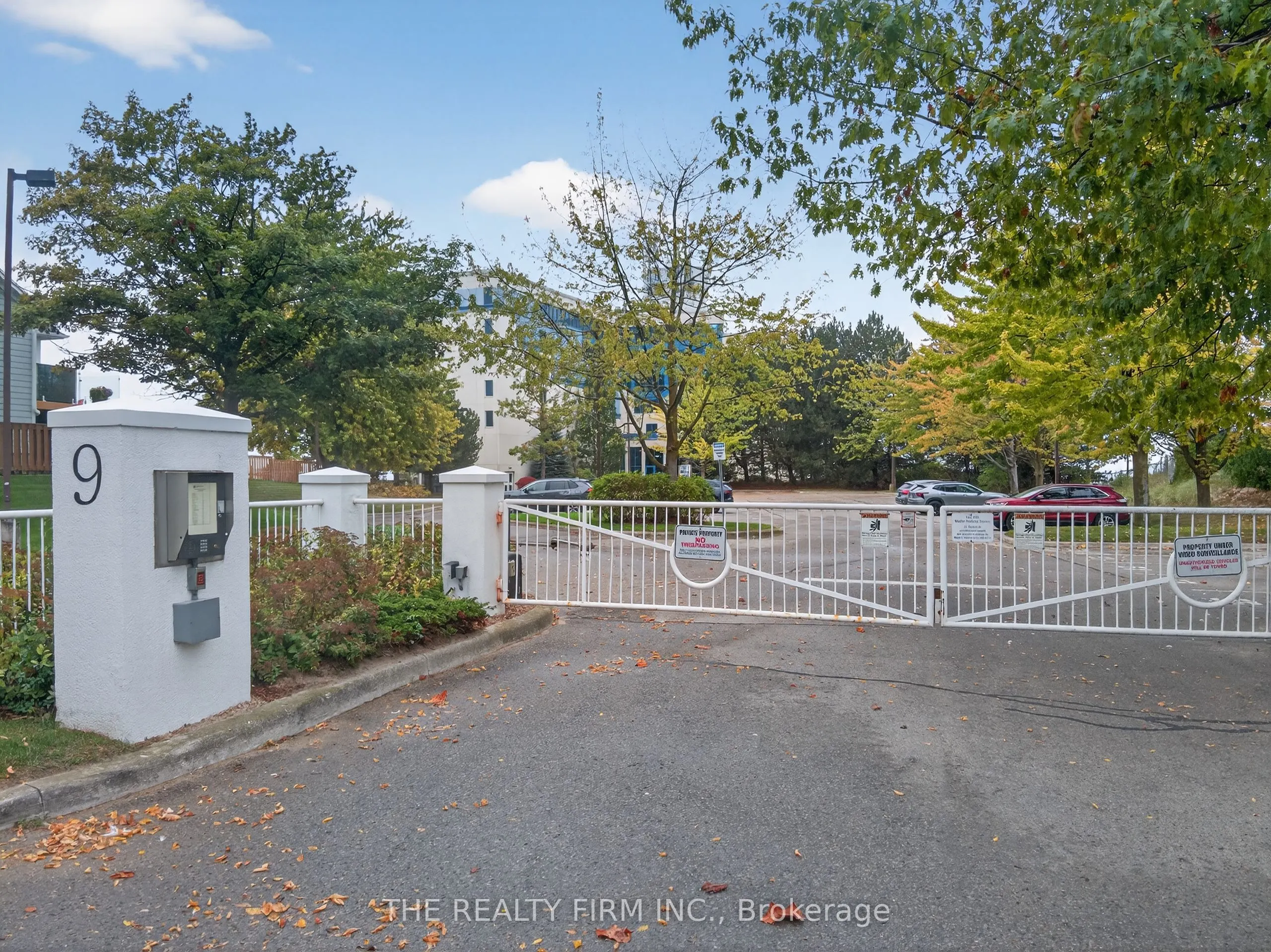 9 Pine Street, #604
