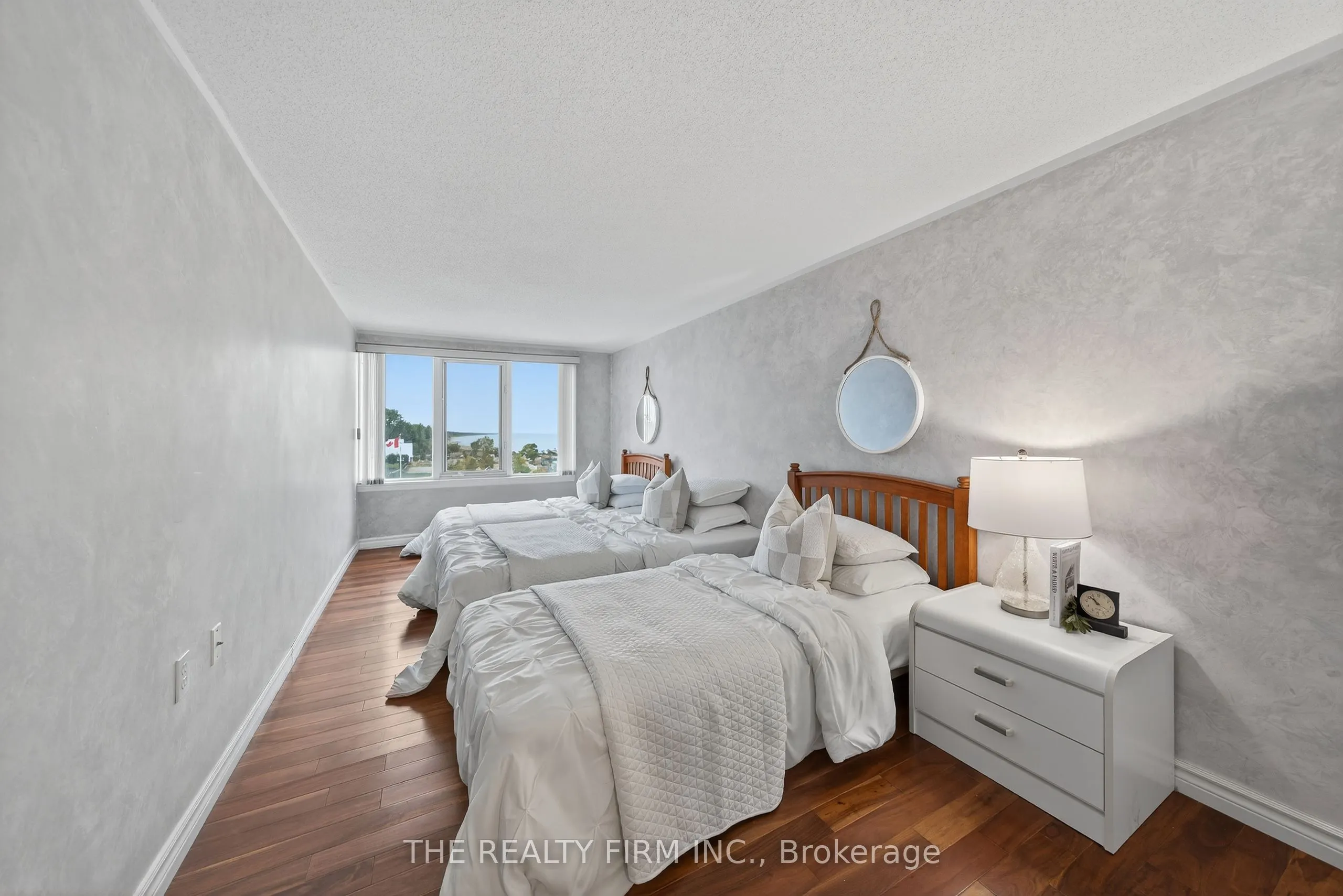 9 Pine Street, #604