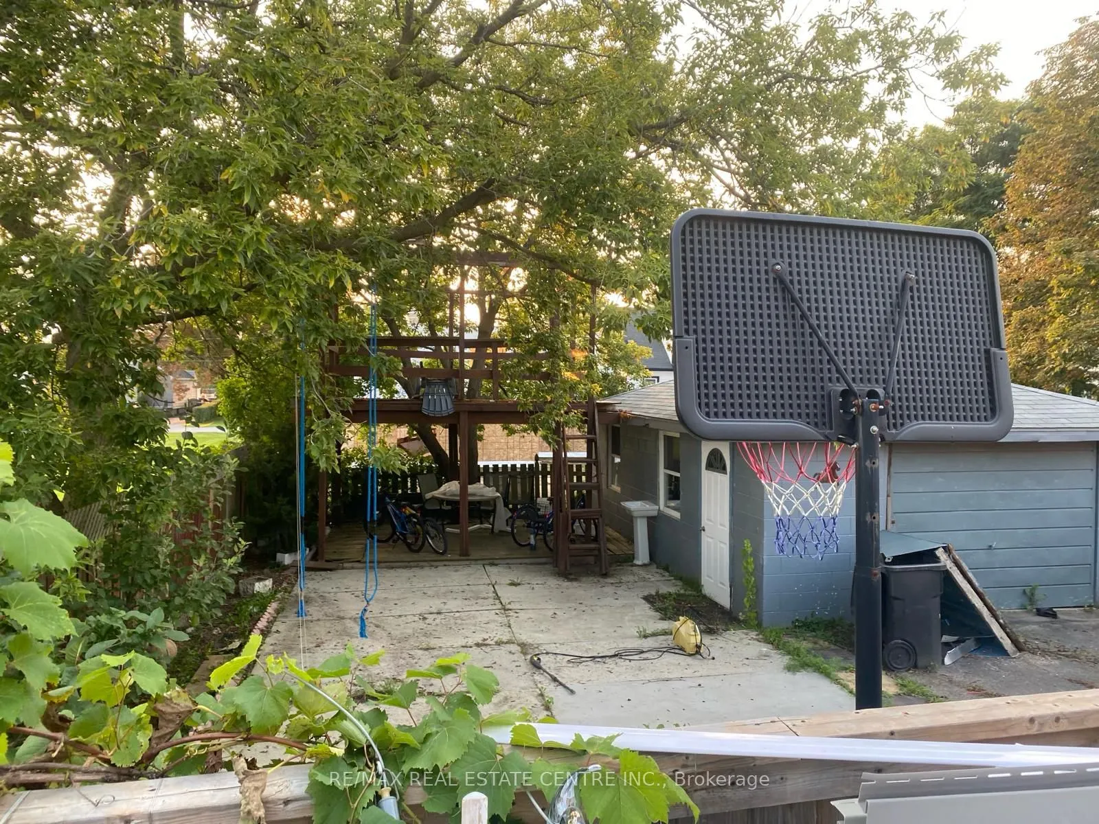 125 Davis Street